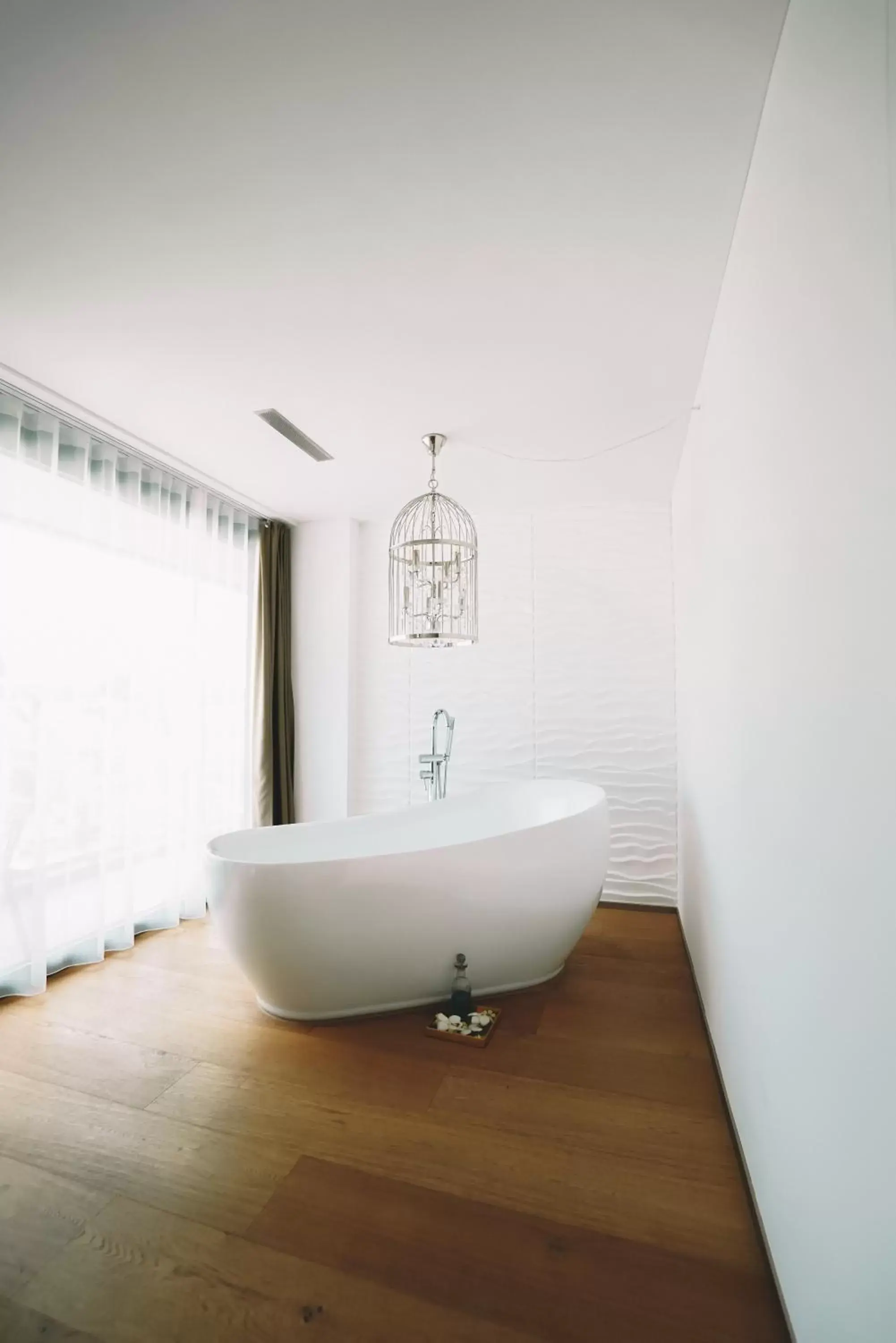 Balcony/Terrace, Bathroom in Hotel Birdlodge