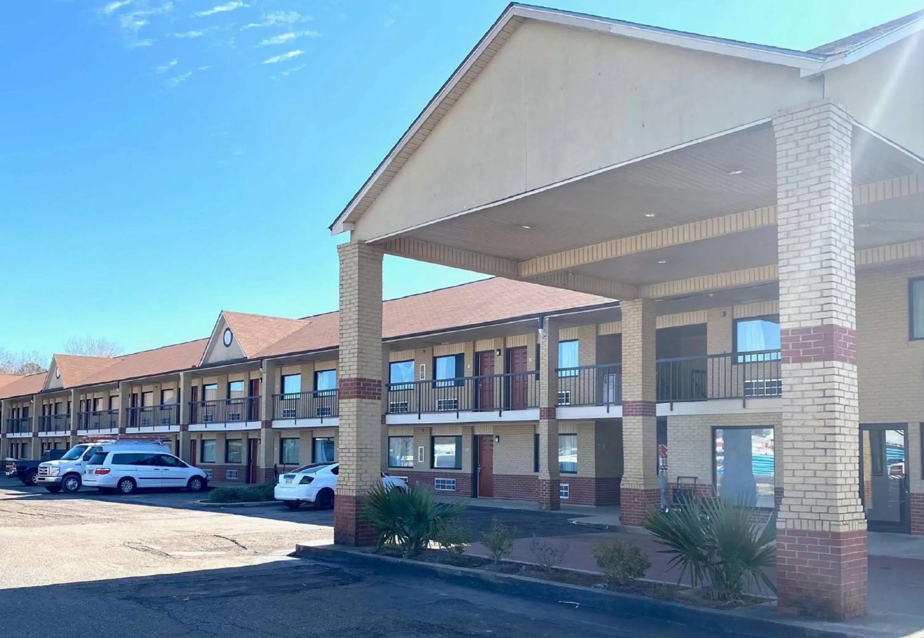 Property Building in SureStay Hotel by Best Western Richland