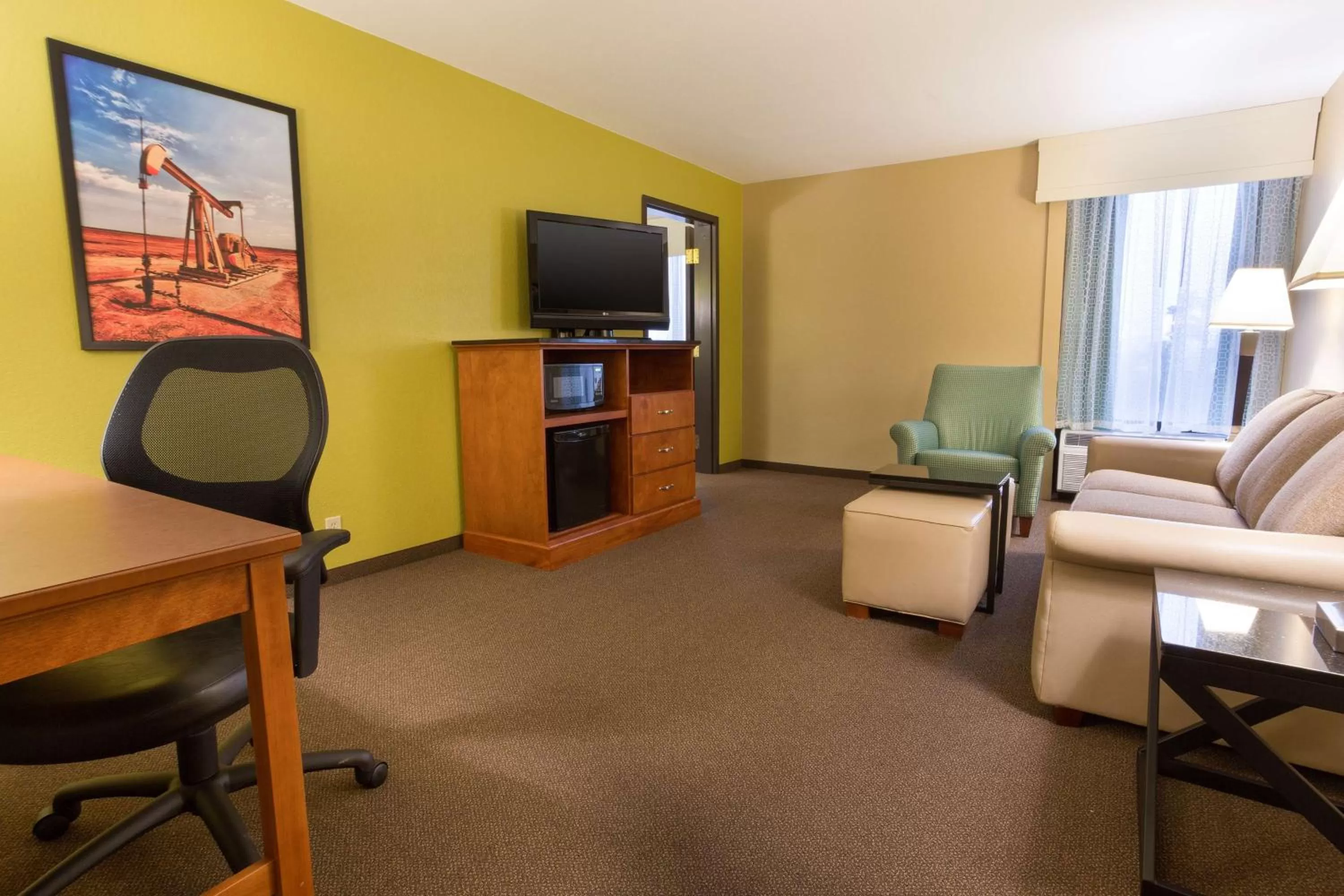 King Suite with Sofa Bed - High Floor in Drury Inn & Suites Houston The Woodlands
