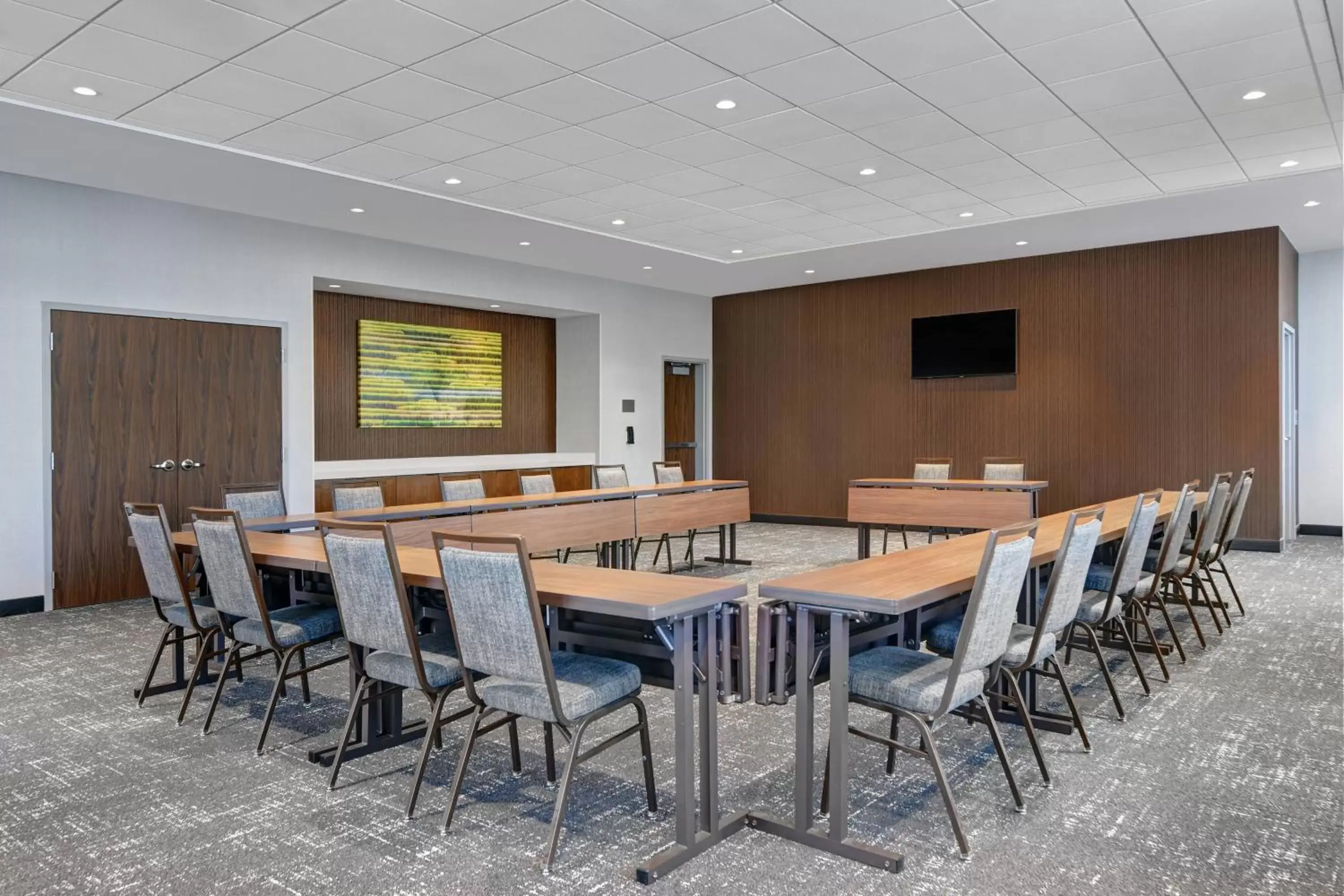 Meeting/conference room in Courtyard by Marriott Manhattan Aggieville