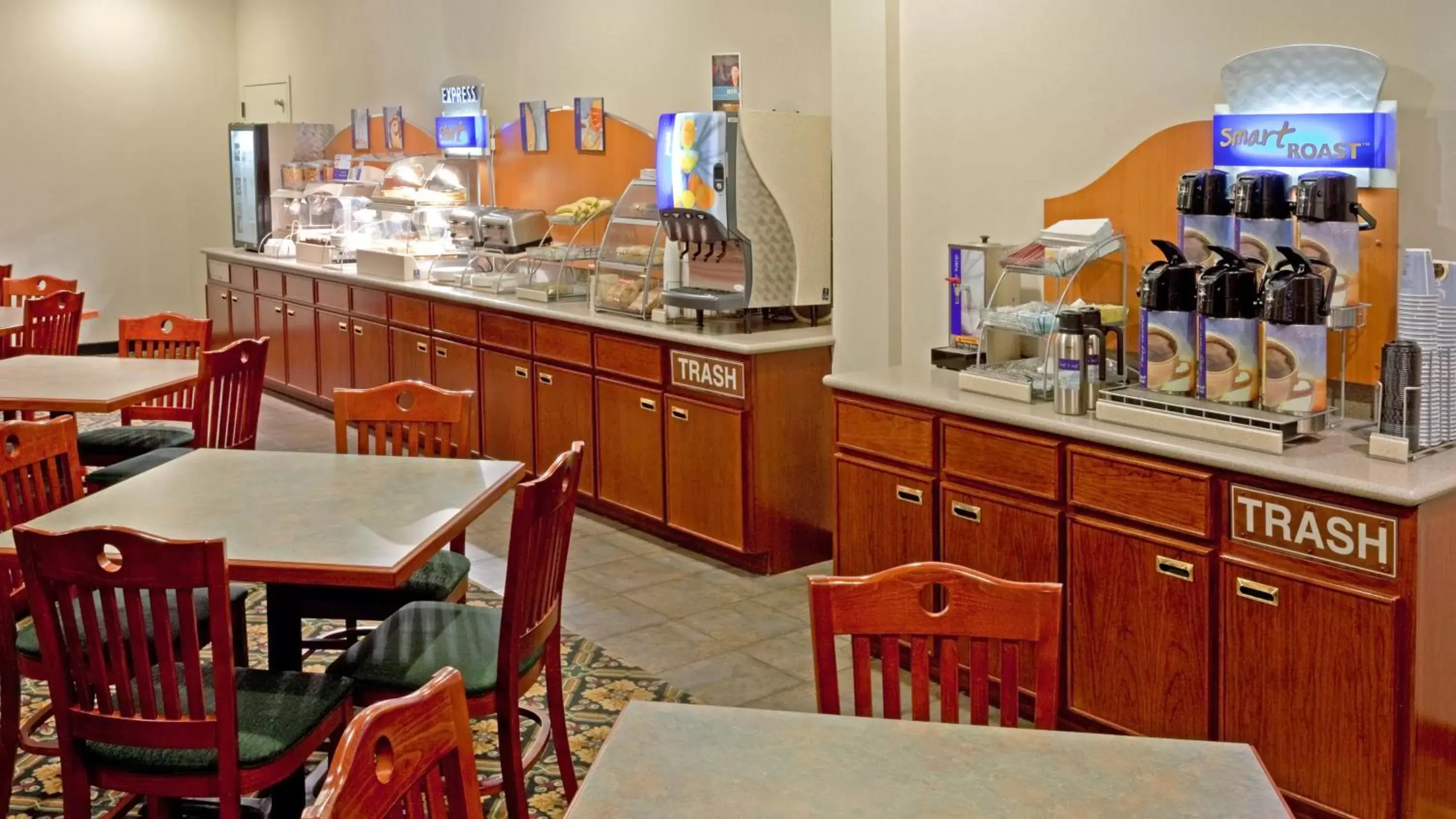 Continental breakfast, Restaurant/Places to Eat in Quality Inn Horseheads