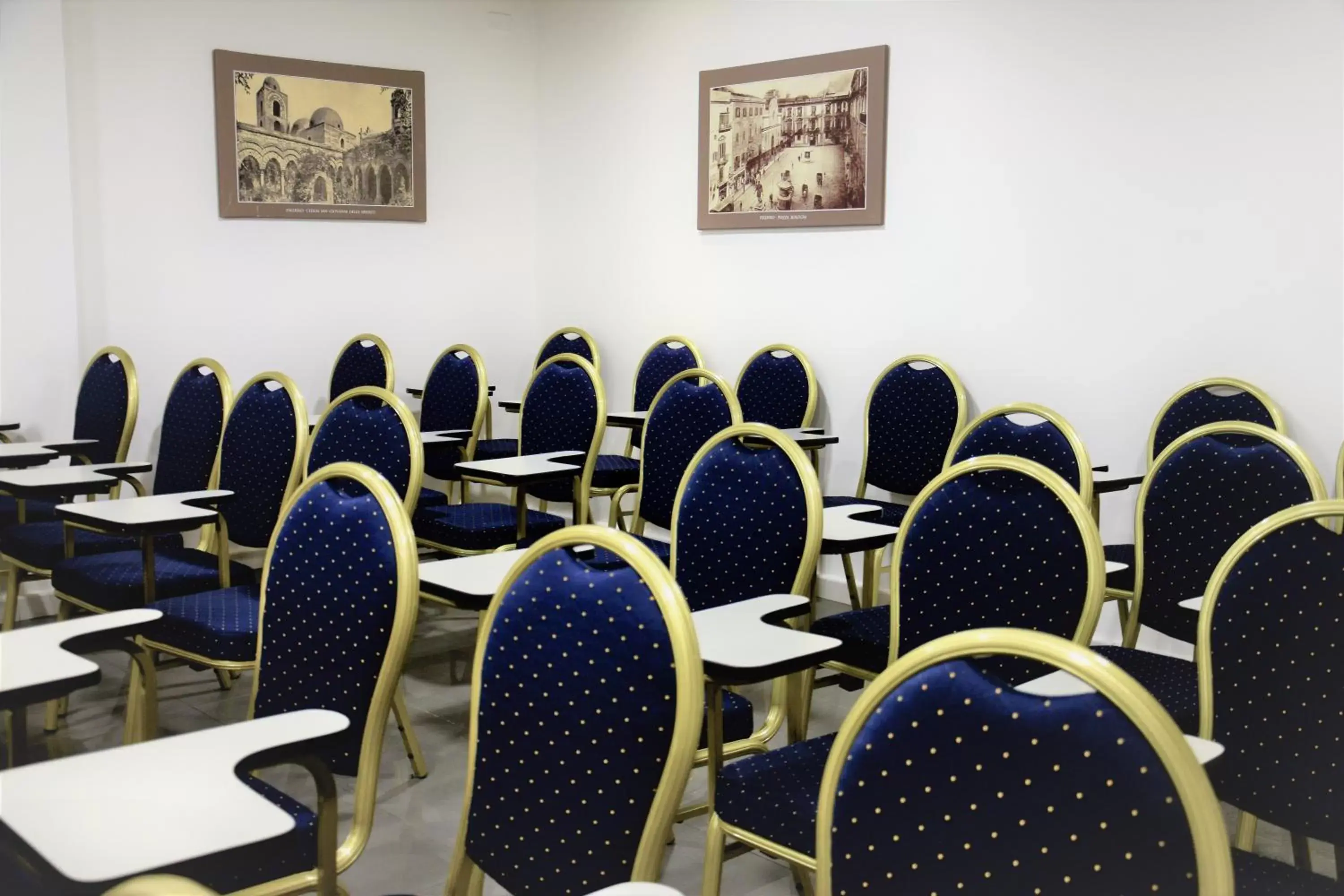 Meeting/conference room in Ibis Styles Palermo Cristal