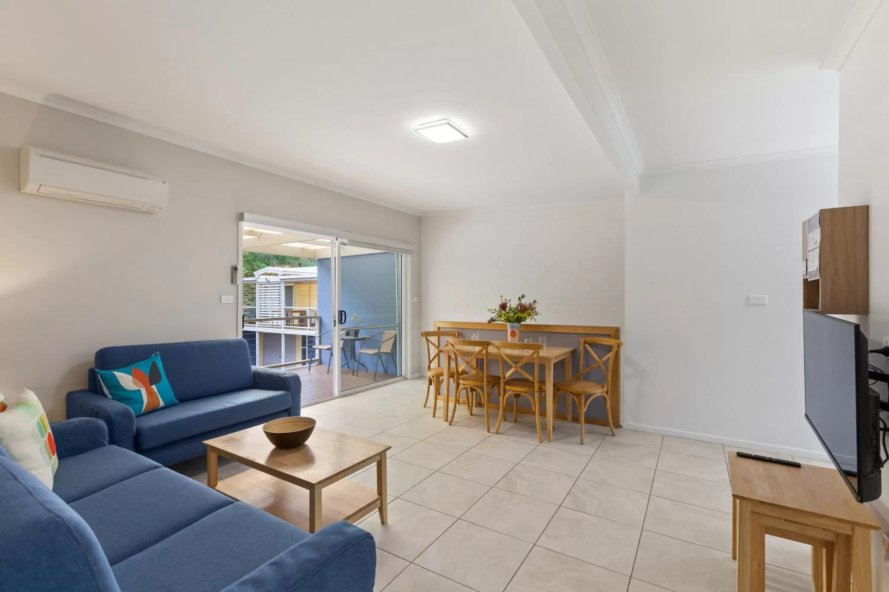 Seating Area in Tathra Beach House Holiday Apartments