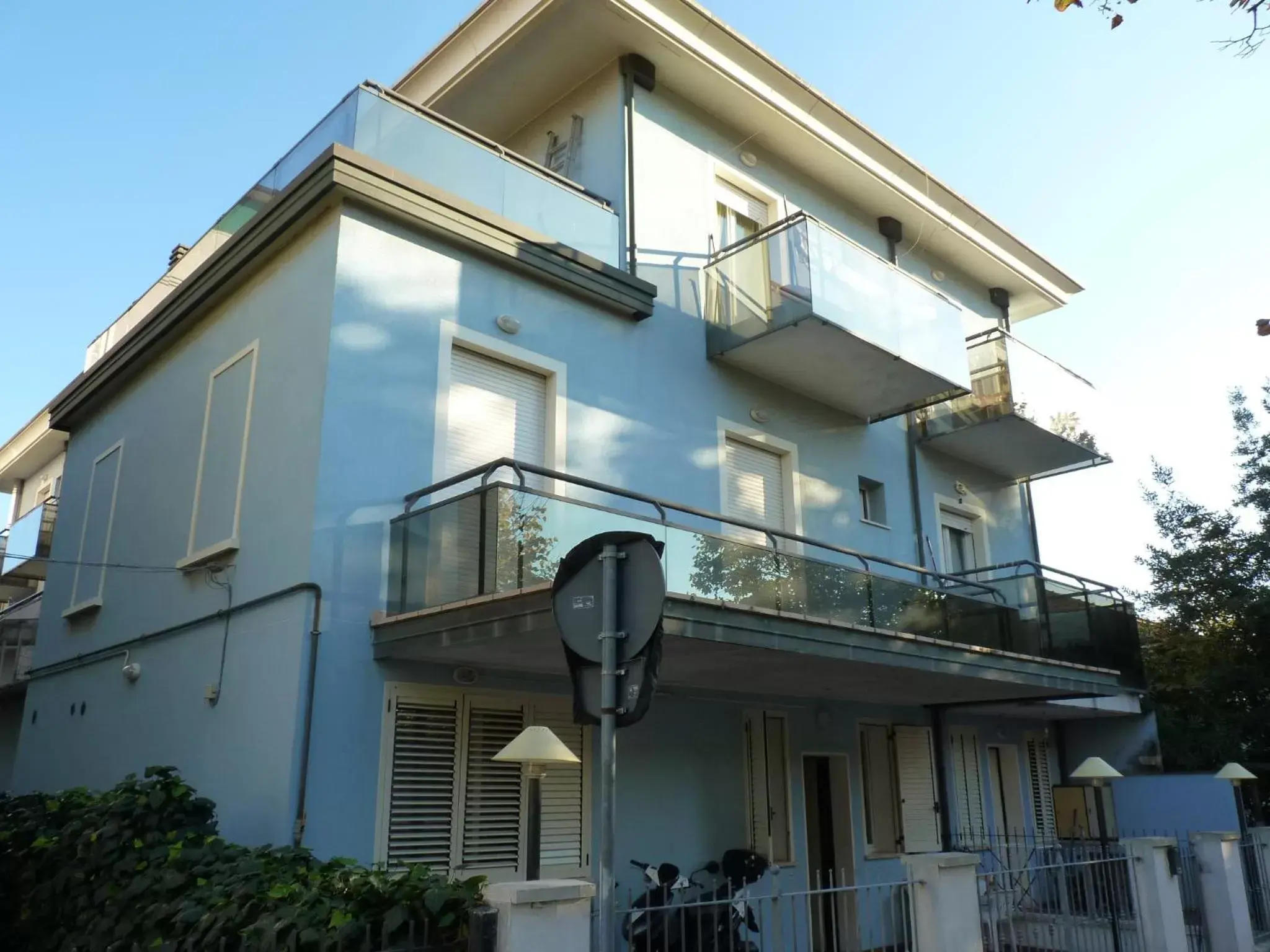 Facade/entrance, Property Building in Residence Costablu