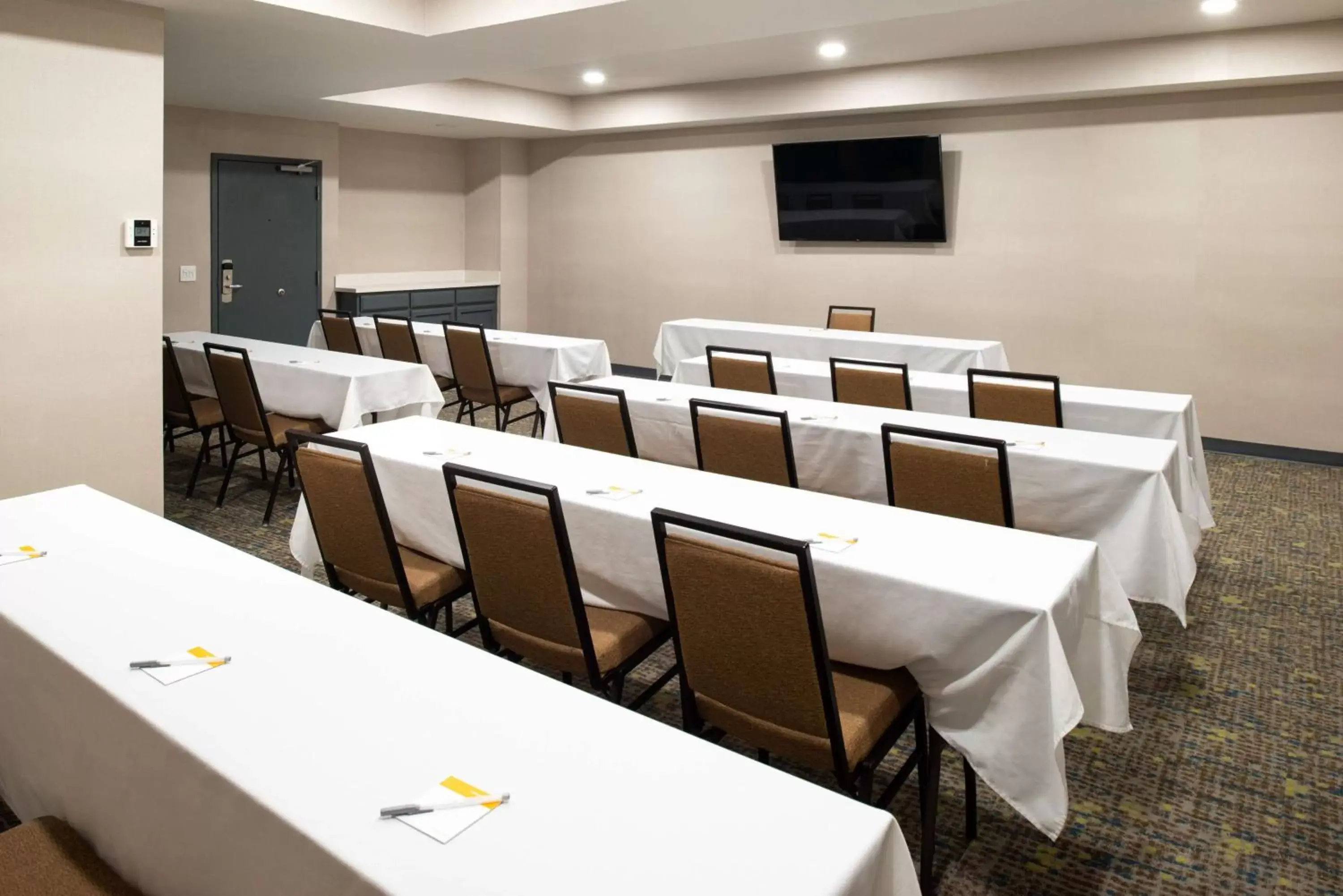 Meeting/conference room in Hampton Inn San Francisco - Daly City