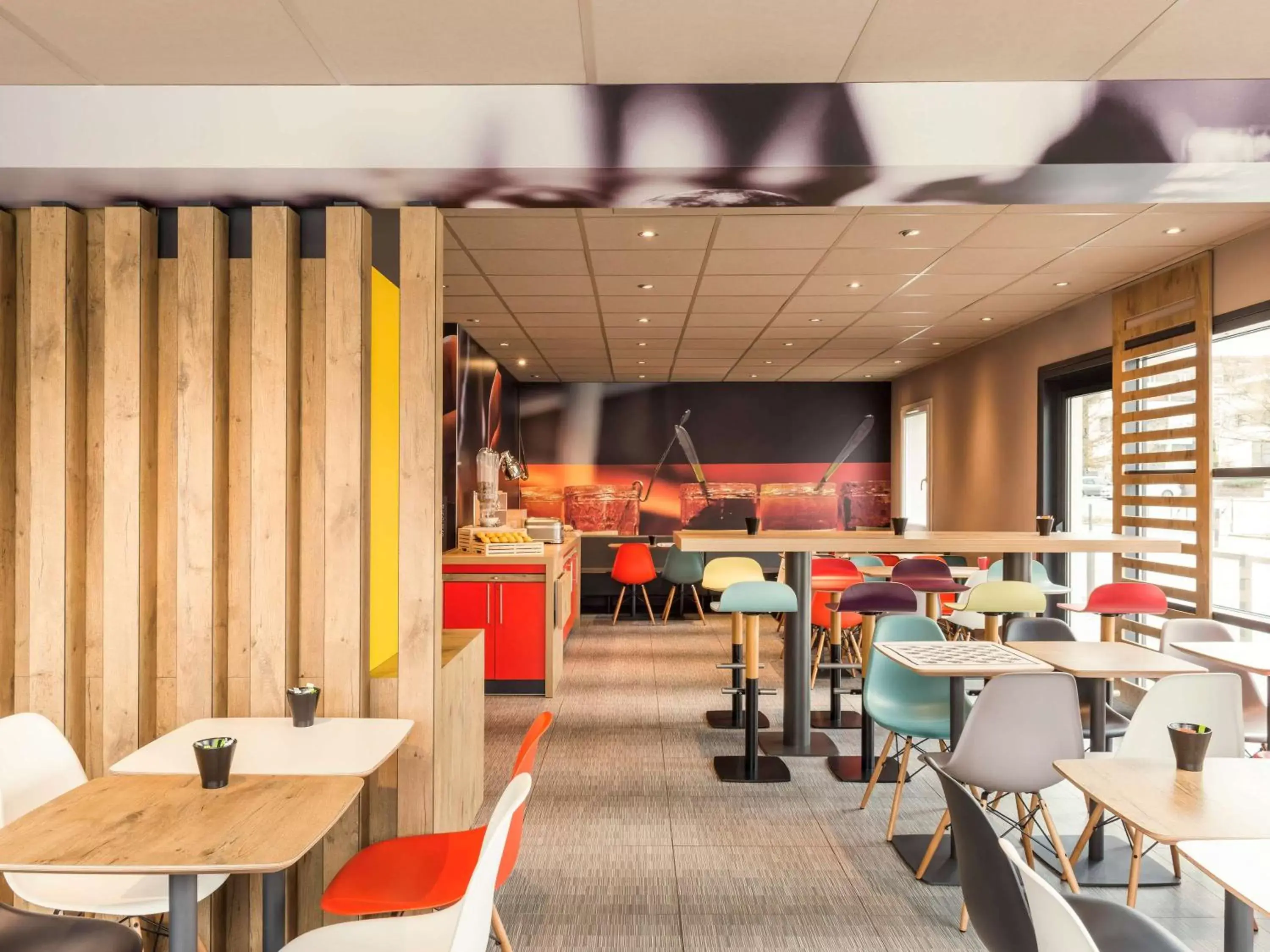 Restaurant/Places to Eat in ibis Troyes Centre