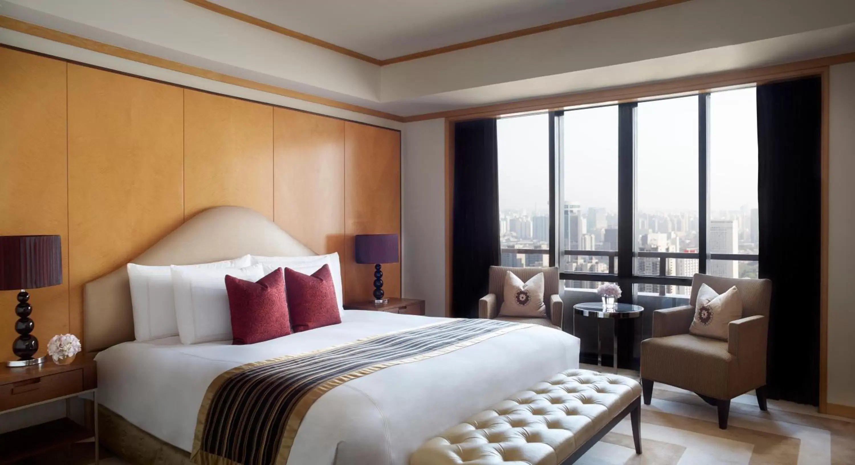 Bedroom in The Portman Ritz-Carlton Shanghai