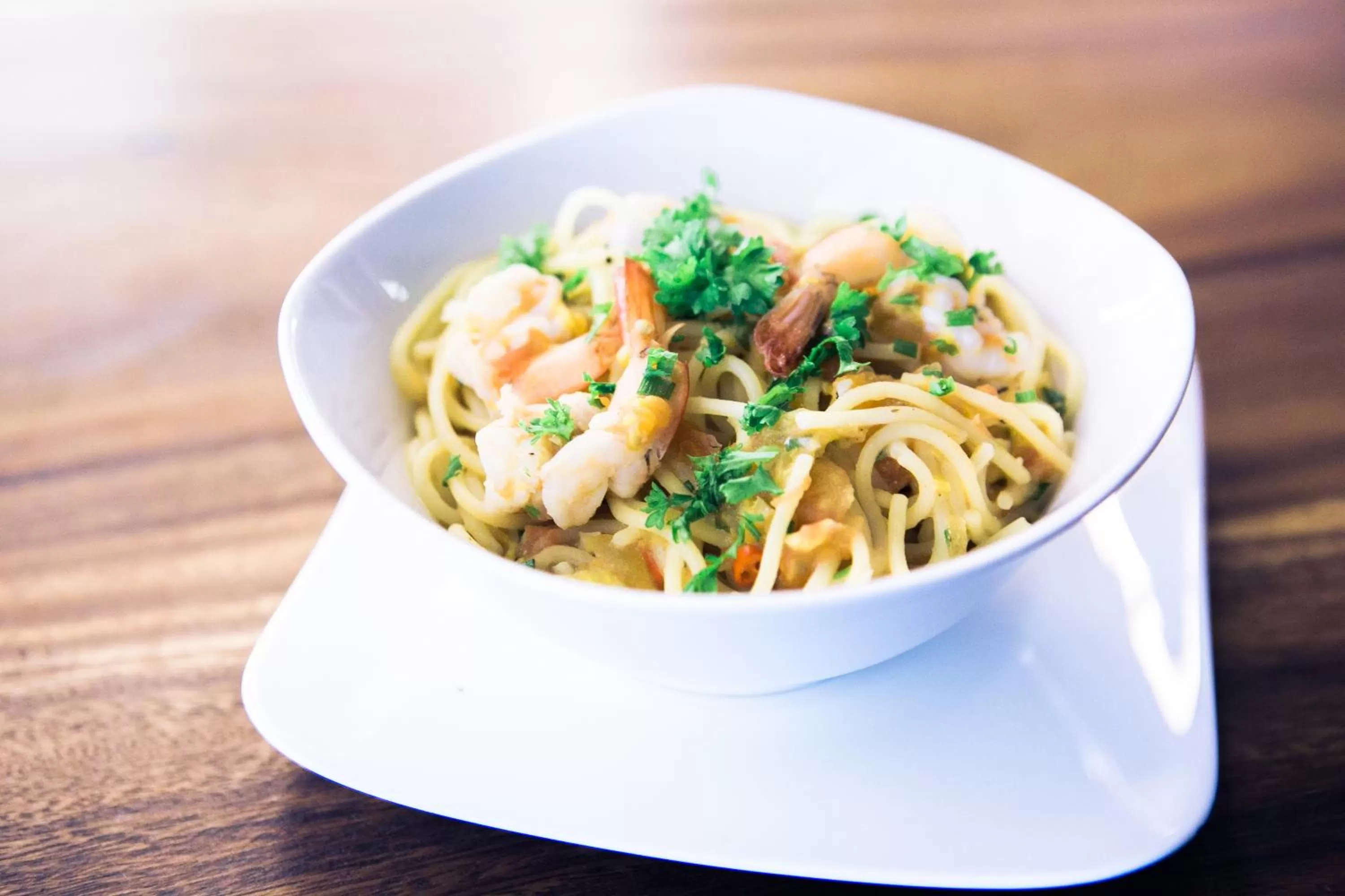 Lunch in White Mansion 白色公馆