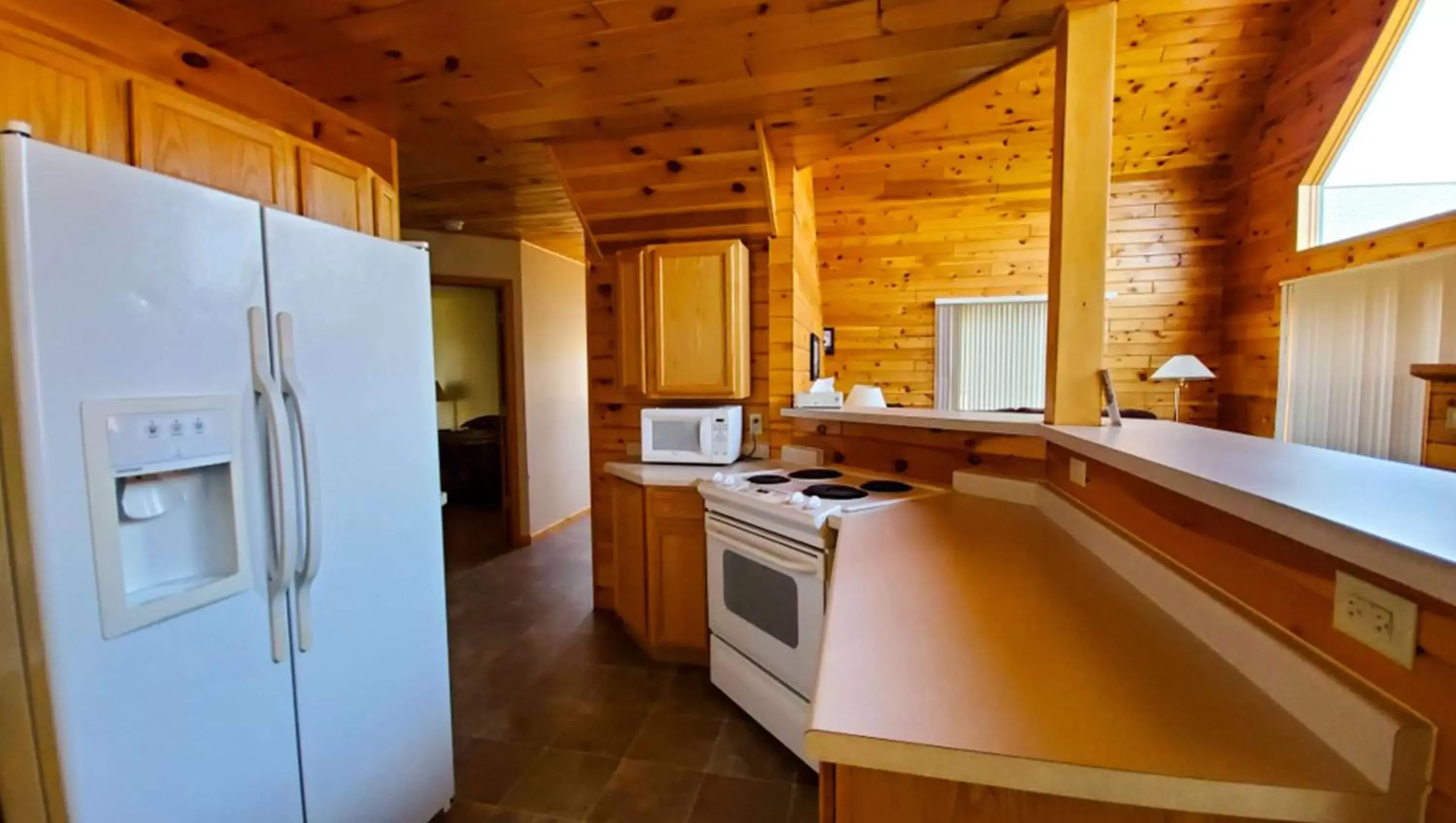 Photo of the whole room, Bathroom in Jasper Ridge Inn Ishpeming