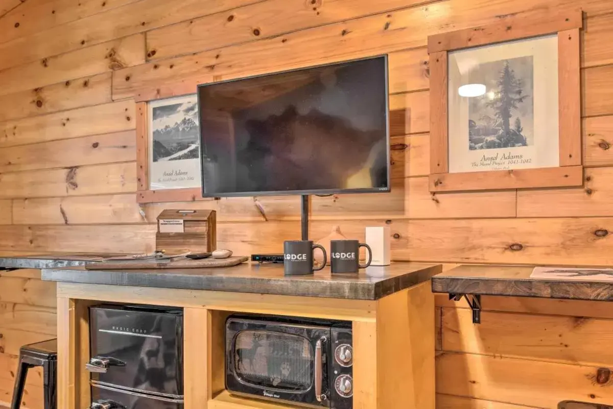 TV/Entertainment Center in The Lodge Nantahala River