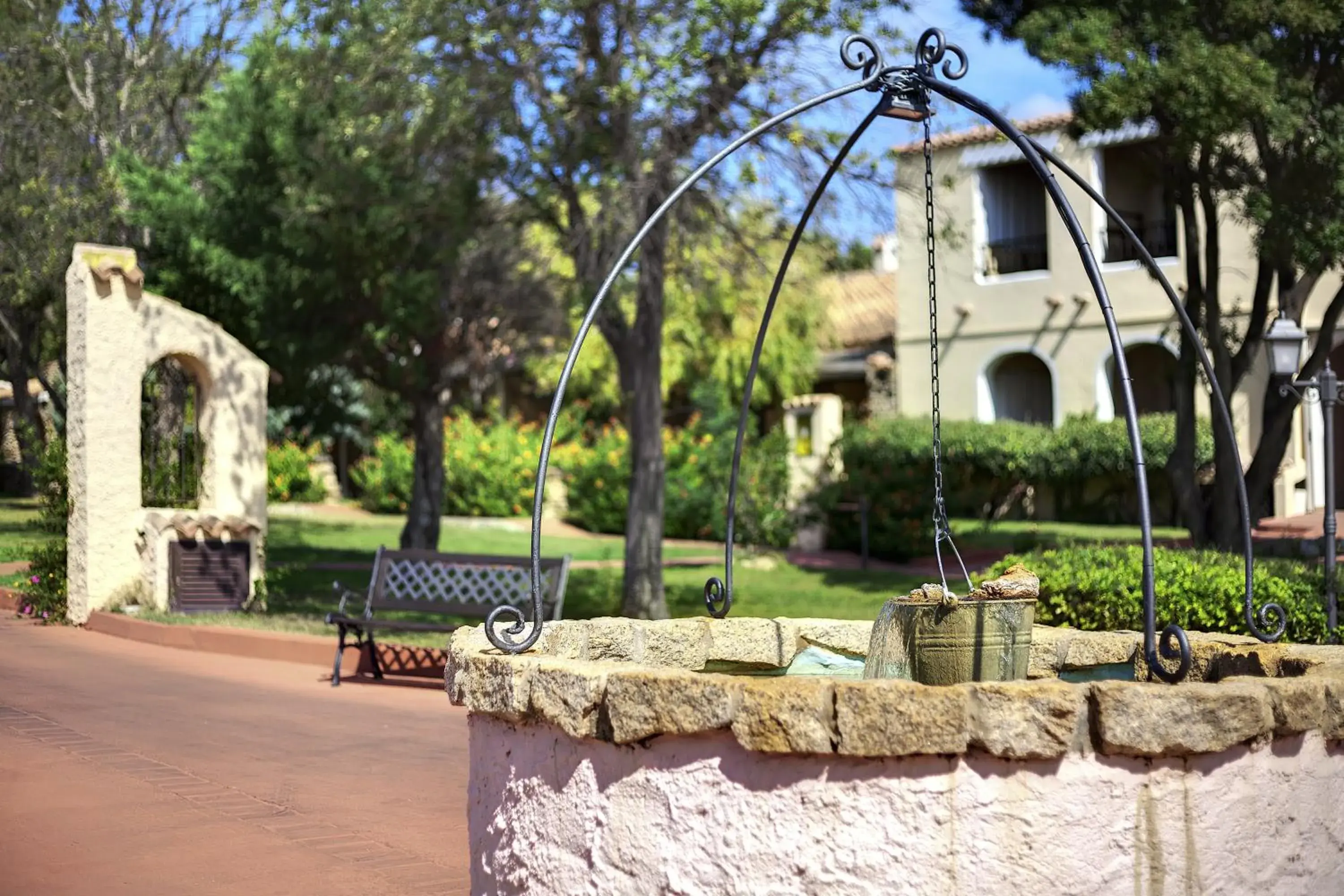 Garden in Colonna Hotel Du Golf