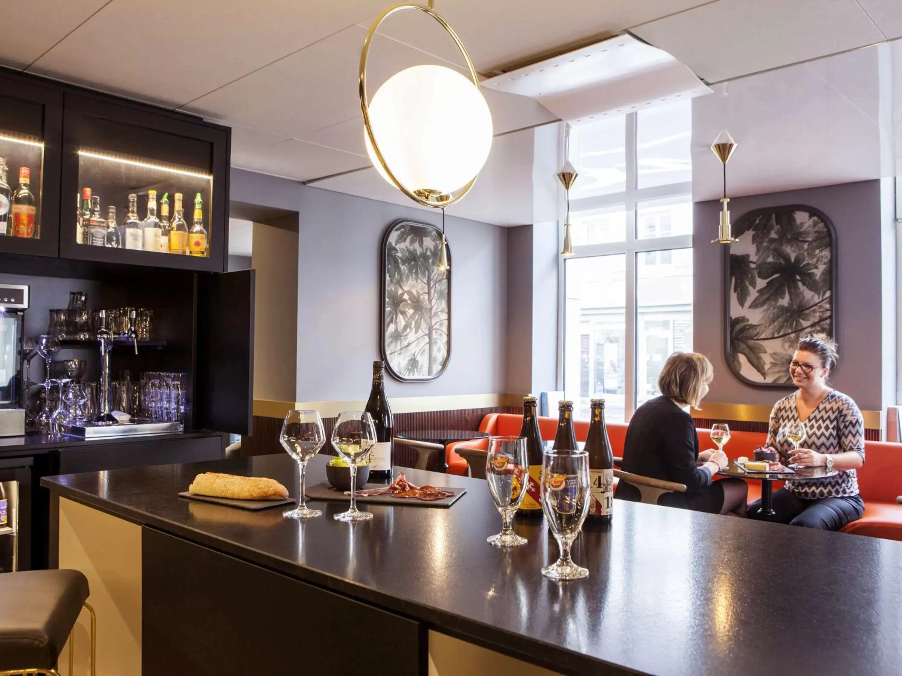 Lounge or bar in Mercure Nancy Centre Place Stanislas