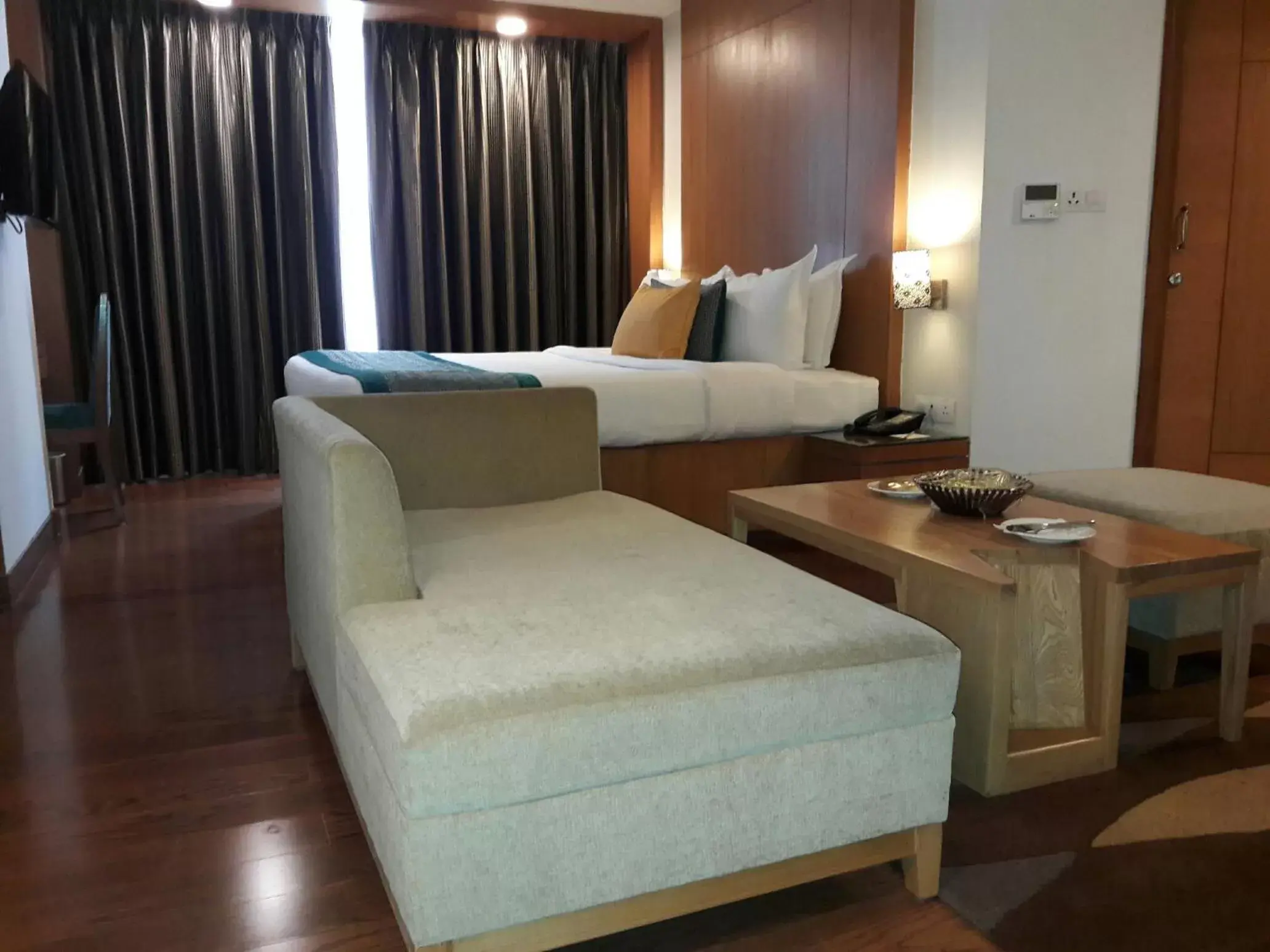 Bedroom, Room Photo in Lemon Tree Hotel, Dehradun