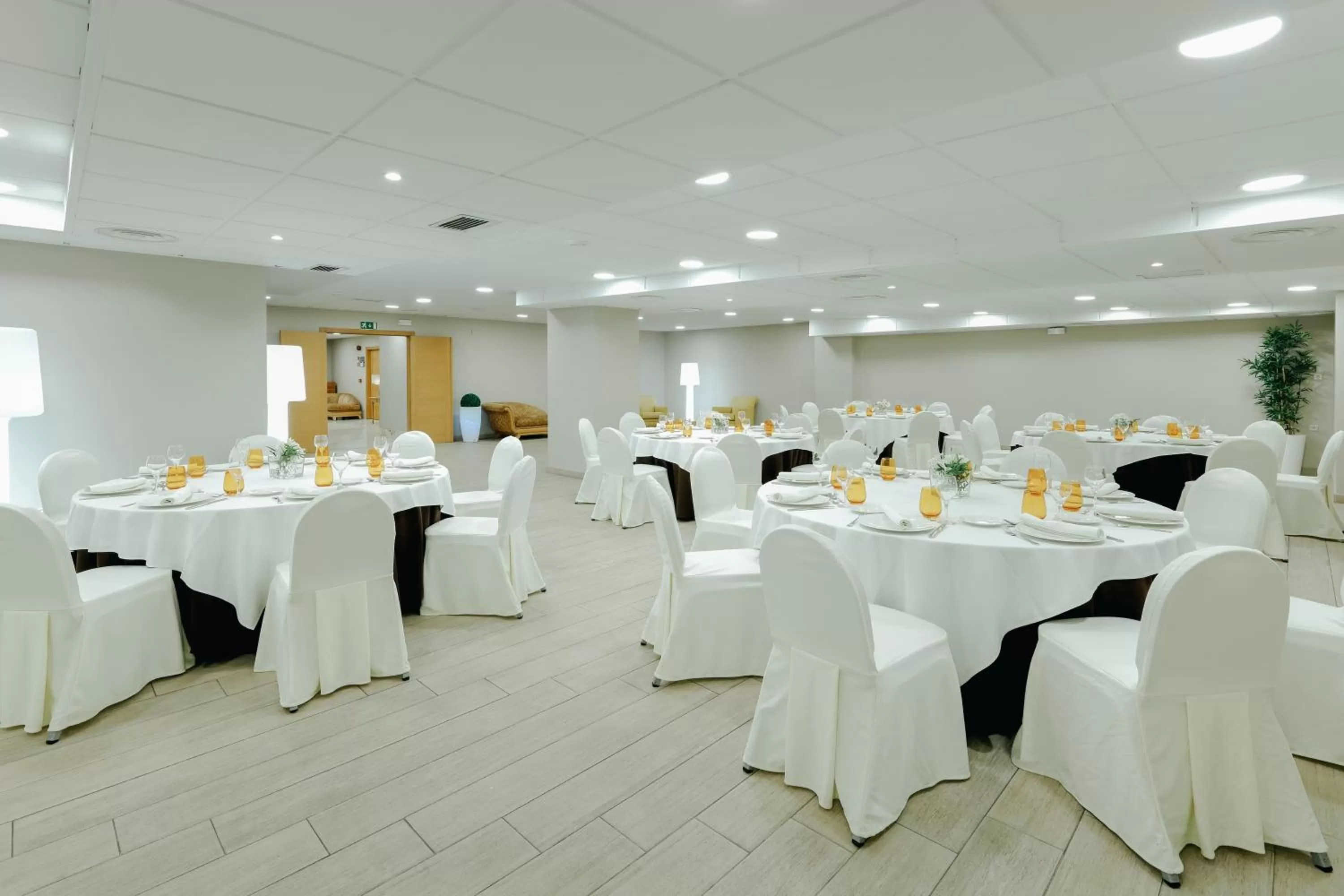 Banquet/Function facilities in Hesperia Vigo