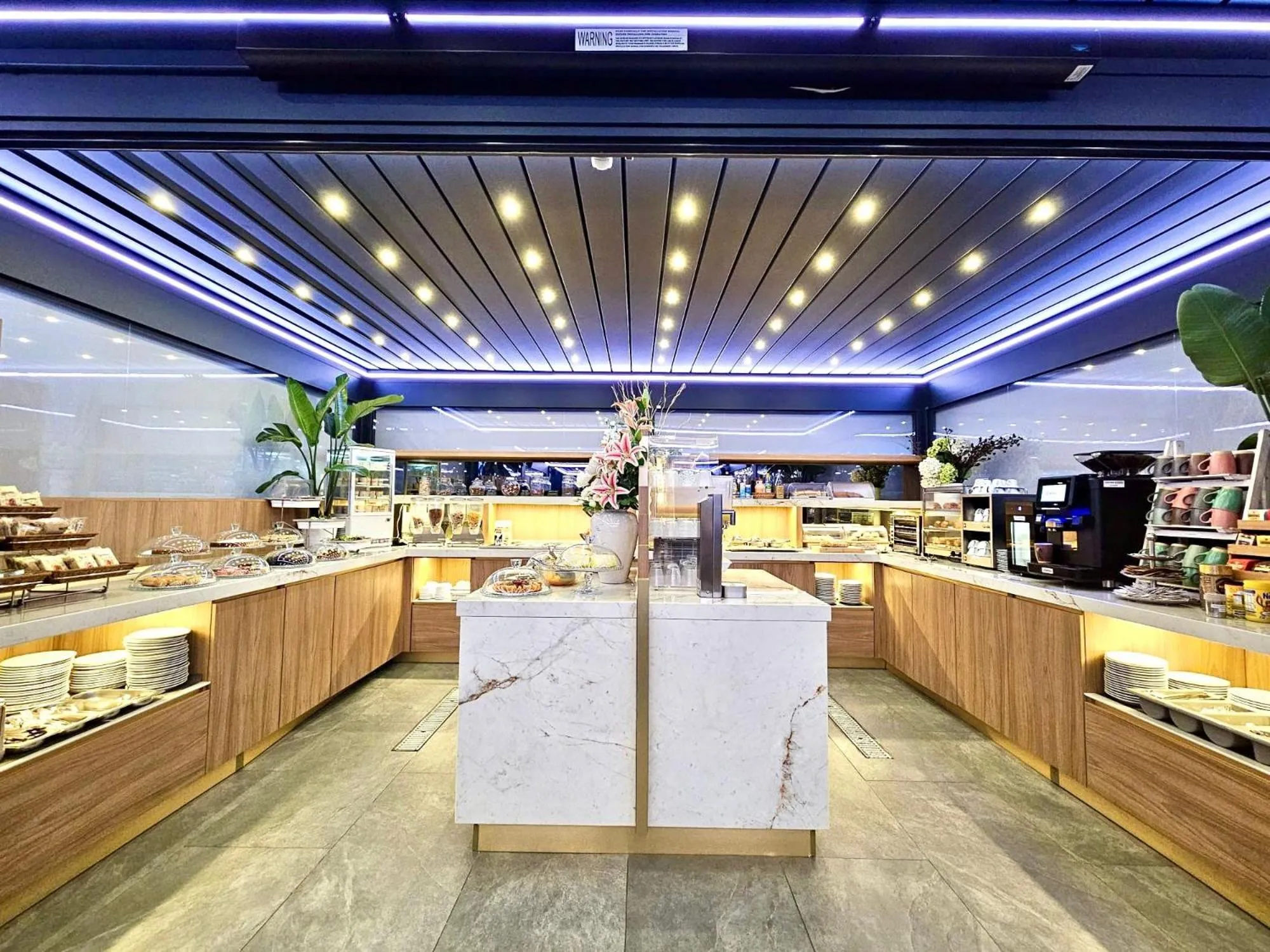 Breakfast in Canova Hotel