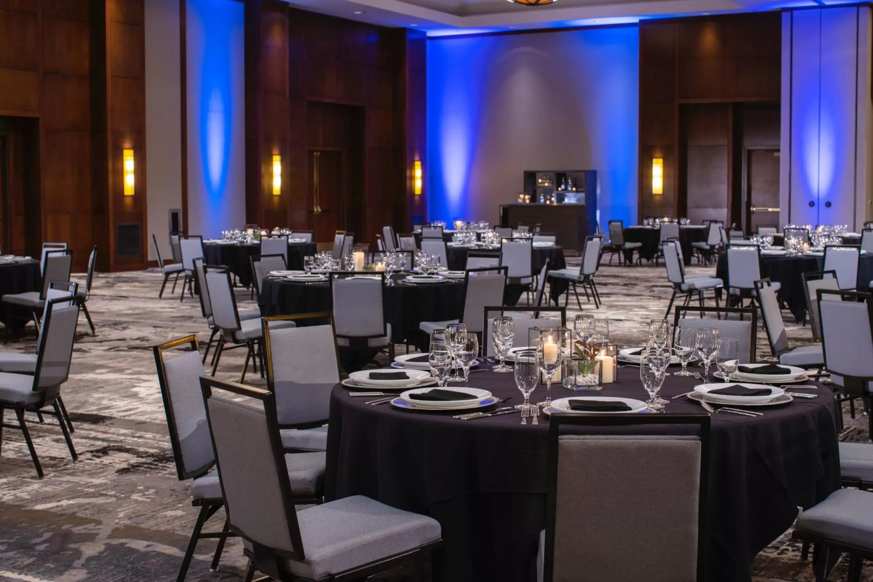 Banquet/Function facilities, Restaurant/Places to Eat in Hyatt Regency Coralville