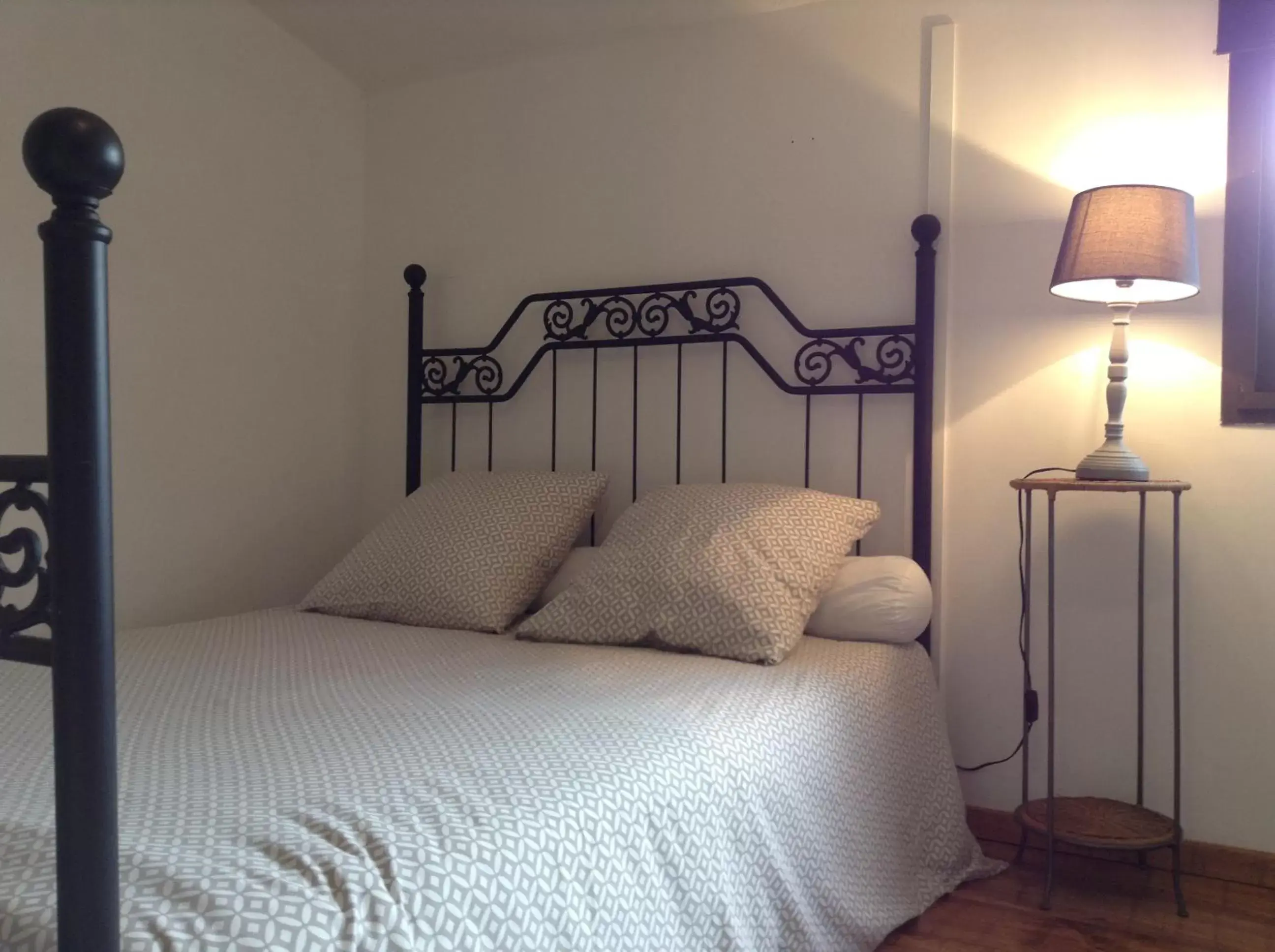 Bed in Le Mazet Chambre d'Hôtes