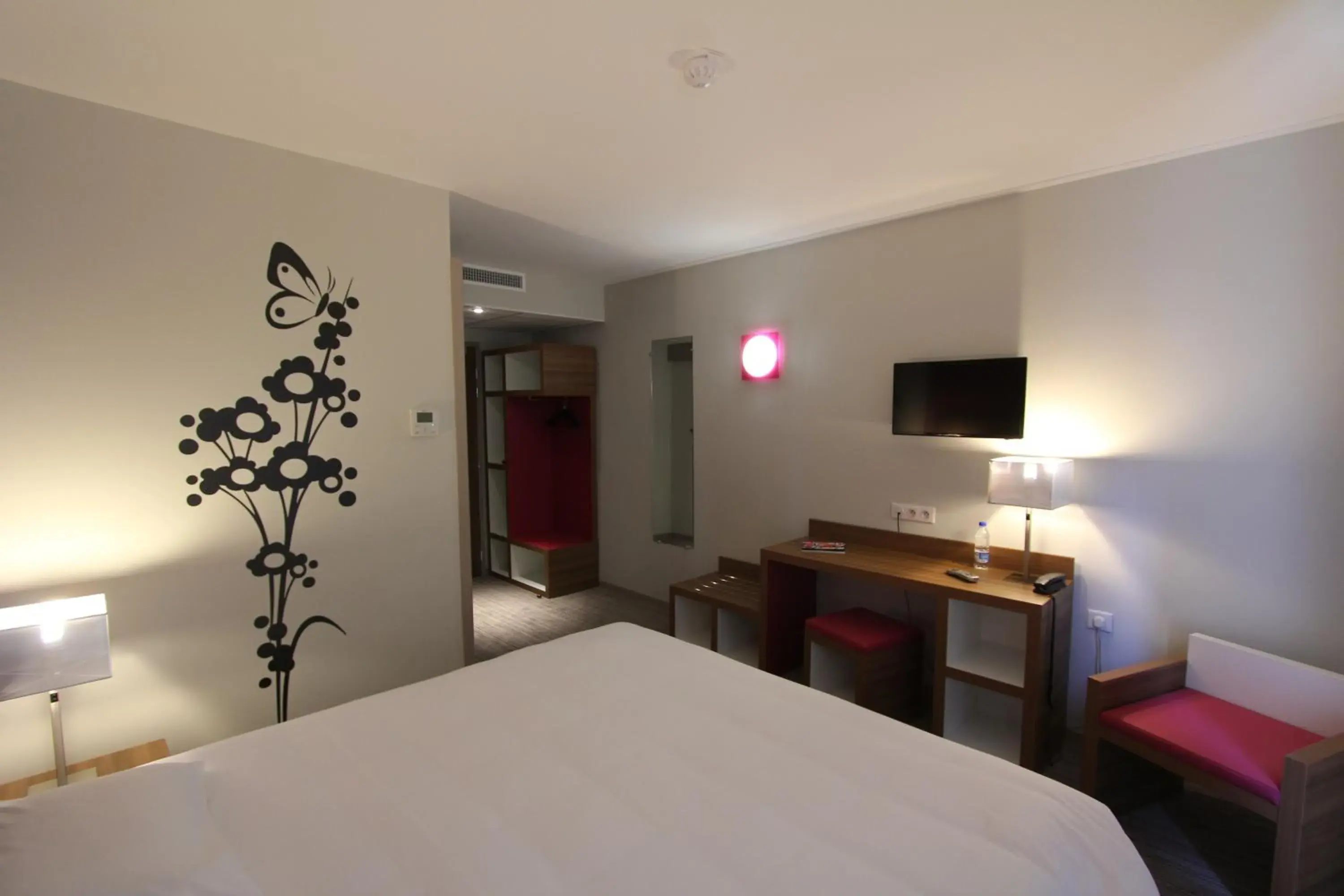 TV and multimedia, Bed in ibis Styles Castres