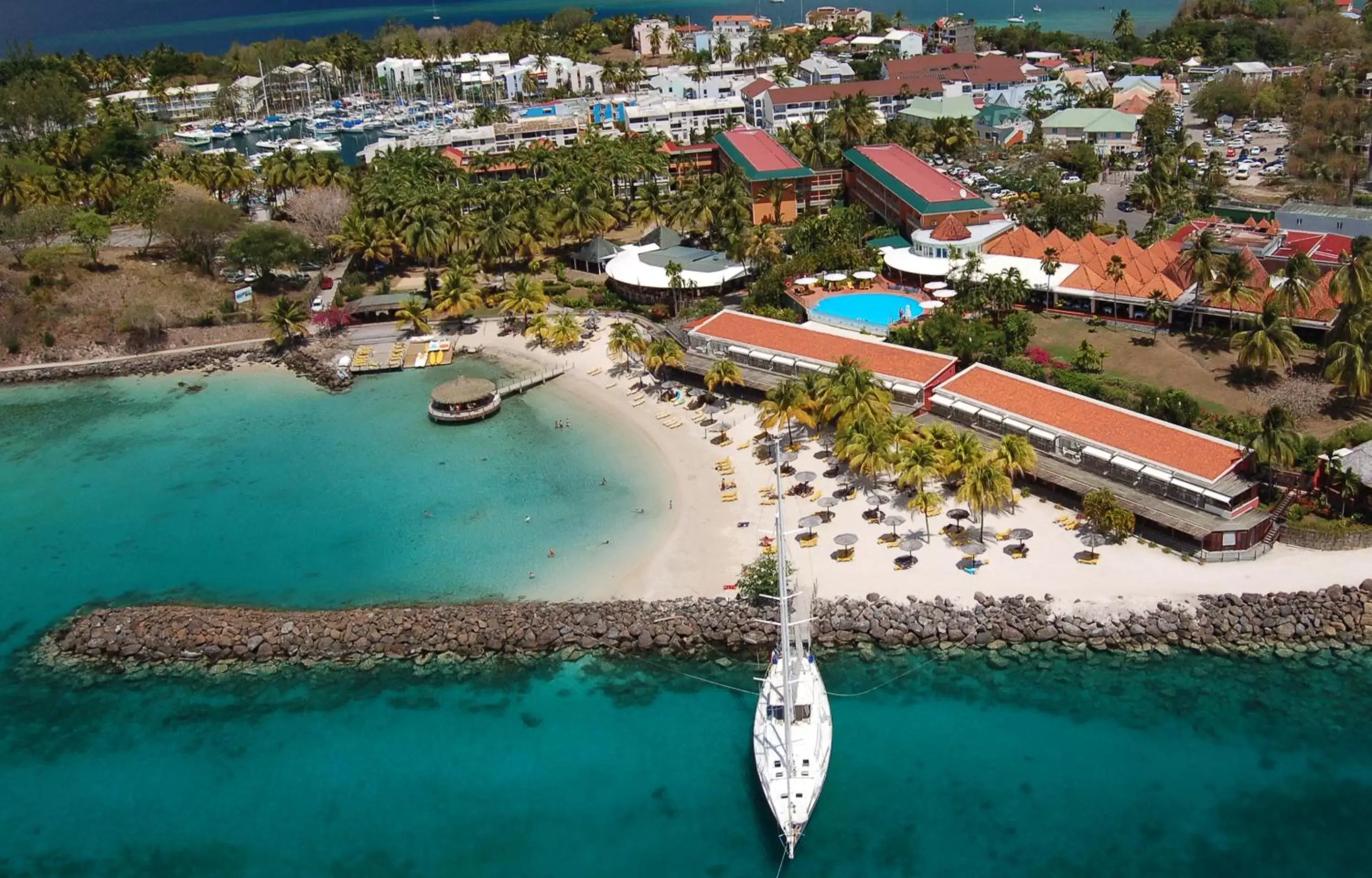 Restaurant/places to eat, Bird's-eye View in Hotel Bakoua Martinique