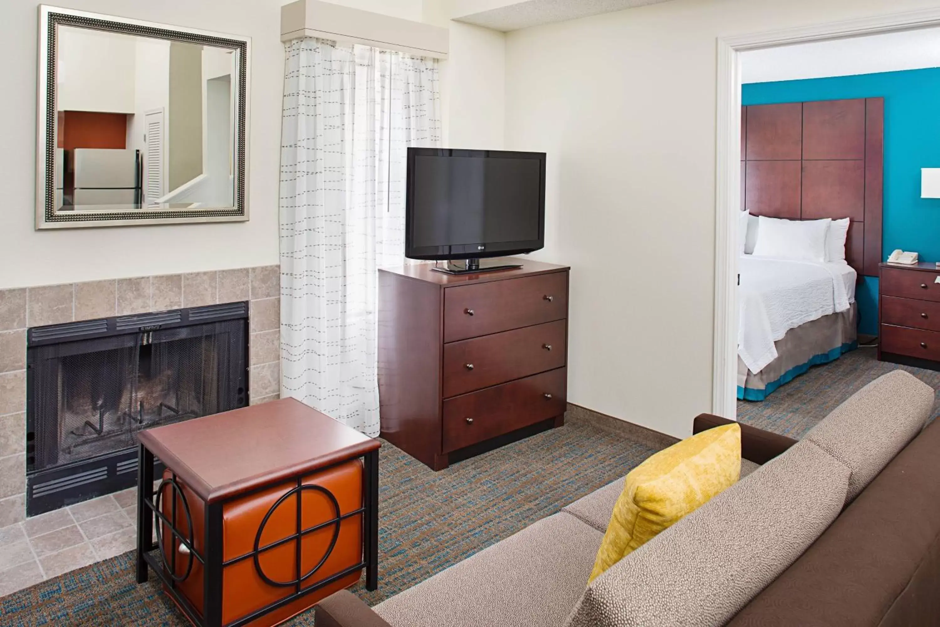 Photo of the whole room, TV/Entertainment Center in Residence Inn Seattle South/Tukwila