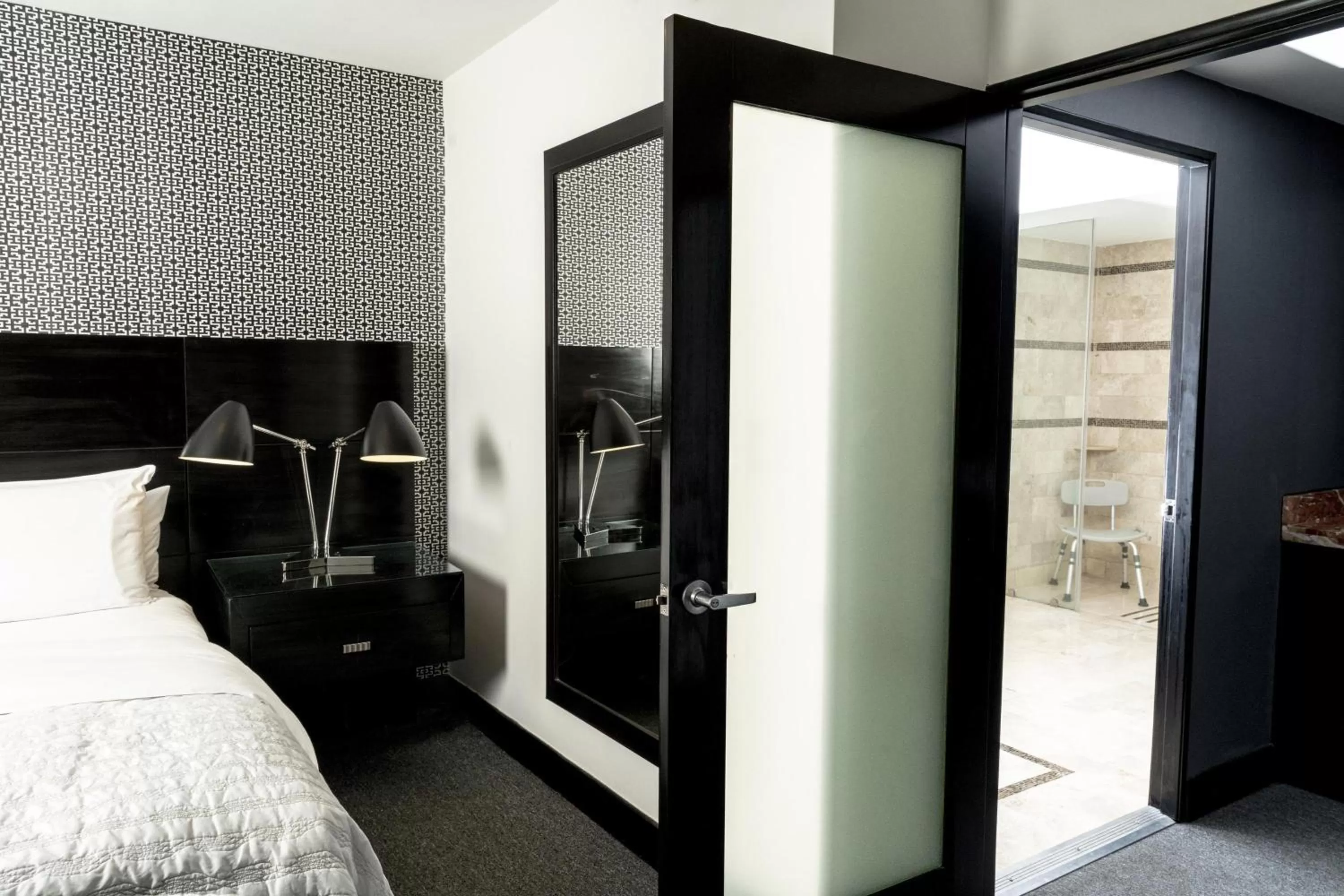 Bedroom, Bed in Le Méridien Mexico City Reforma