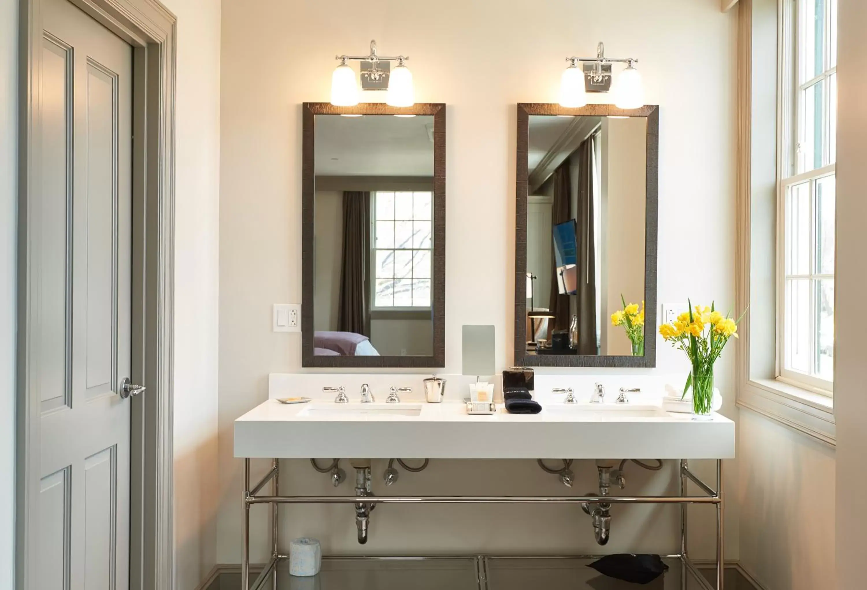 Bathroom in The Groton Inn