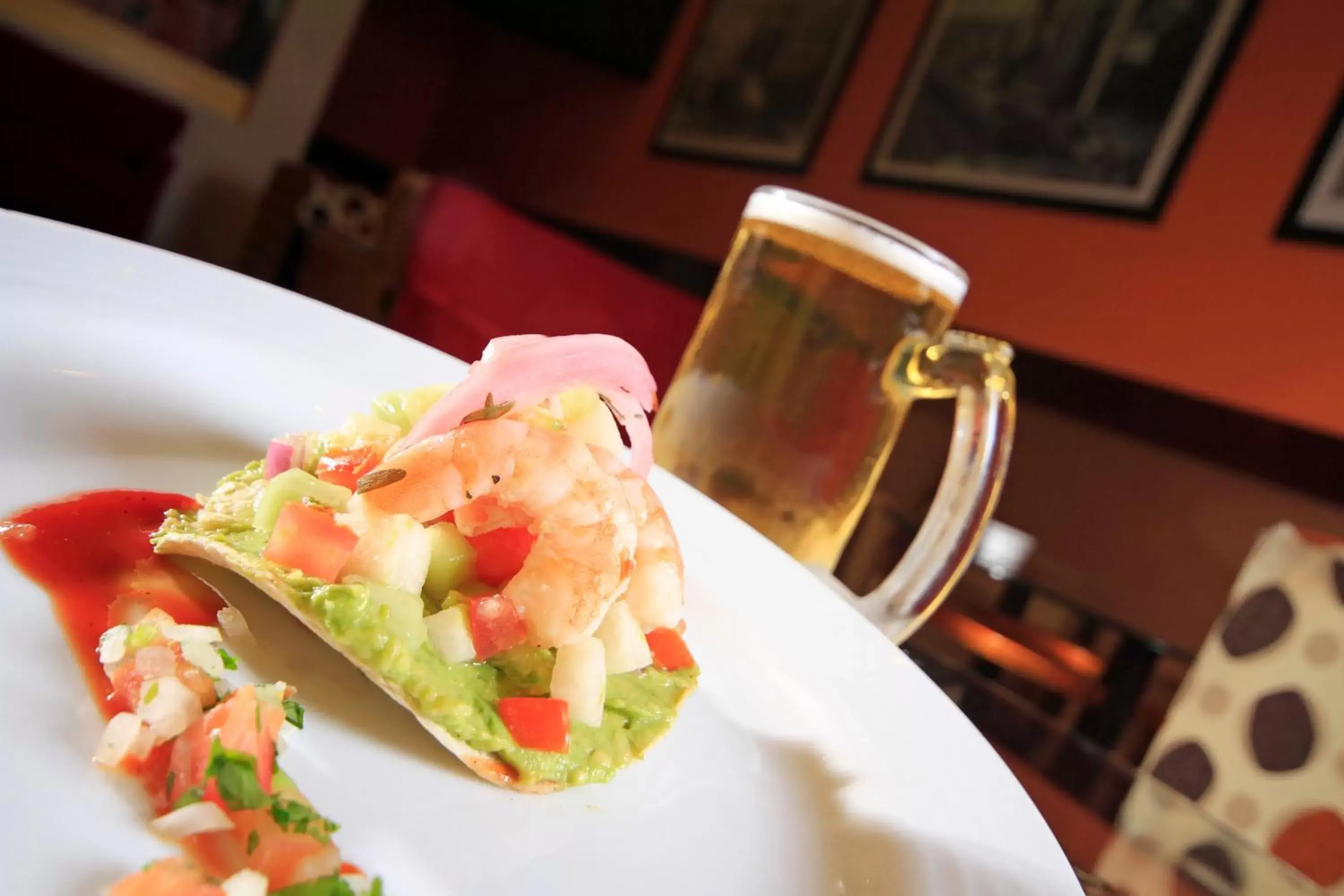 Lounge or bar in Holiday Inn Monclova by IHG Lounge or bar in Holiday Inn Monclova by IHG