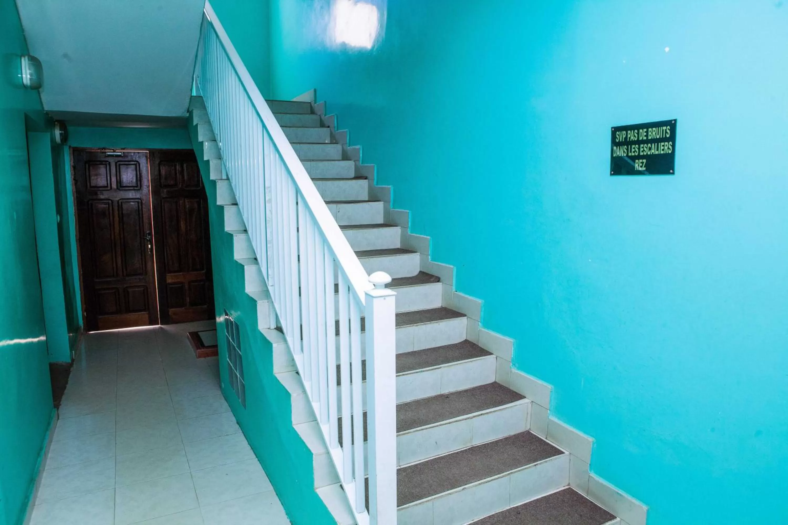 Lobby or reception in Hôtel abdou diouf