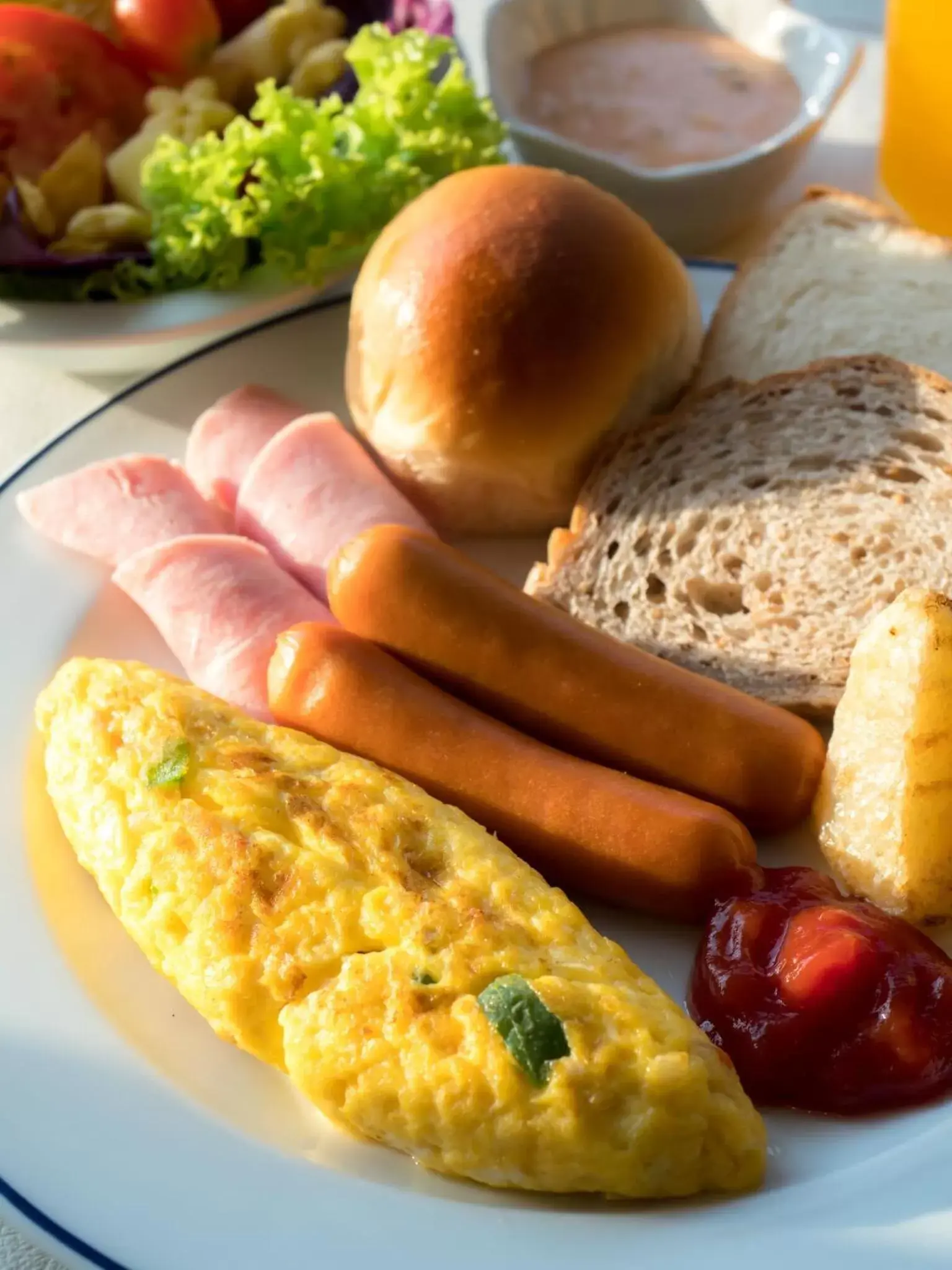 American breakfast, Food in Grand Jomtien Palace Hotel - SHA Extra Plus