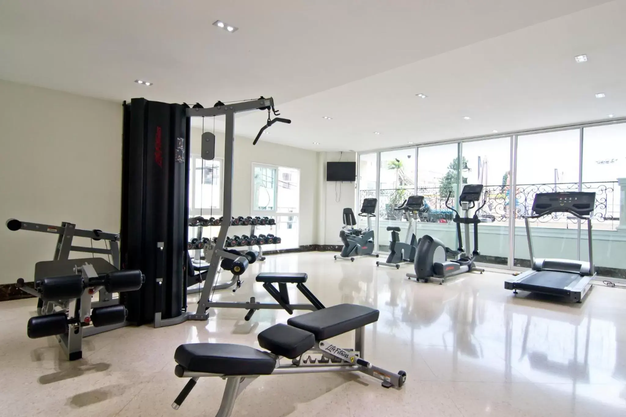 Fitness centre/facilities, Fitness Center/Facilities in LK The Empress