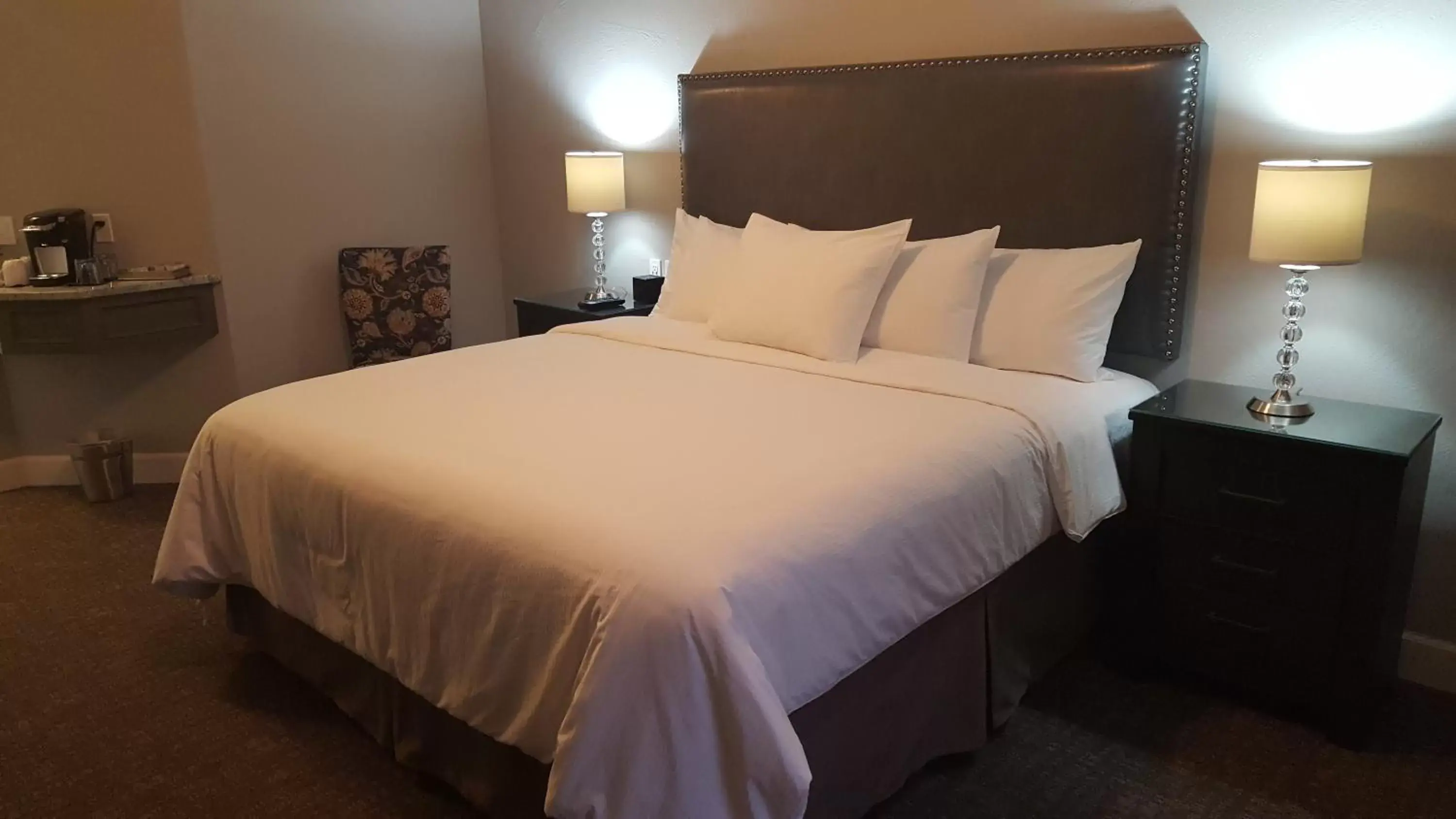 Bed in Resort at Eagle Point Golf Club Lodging