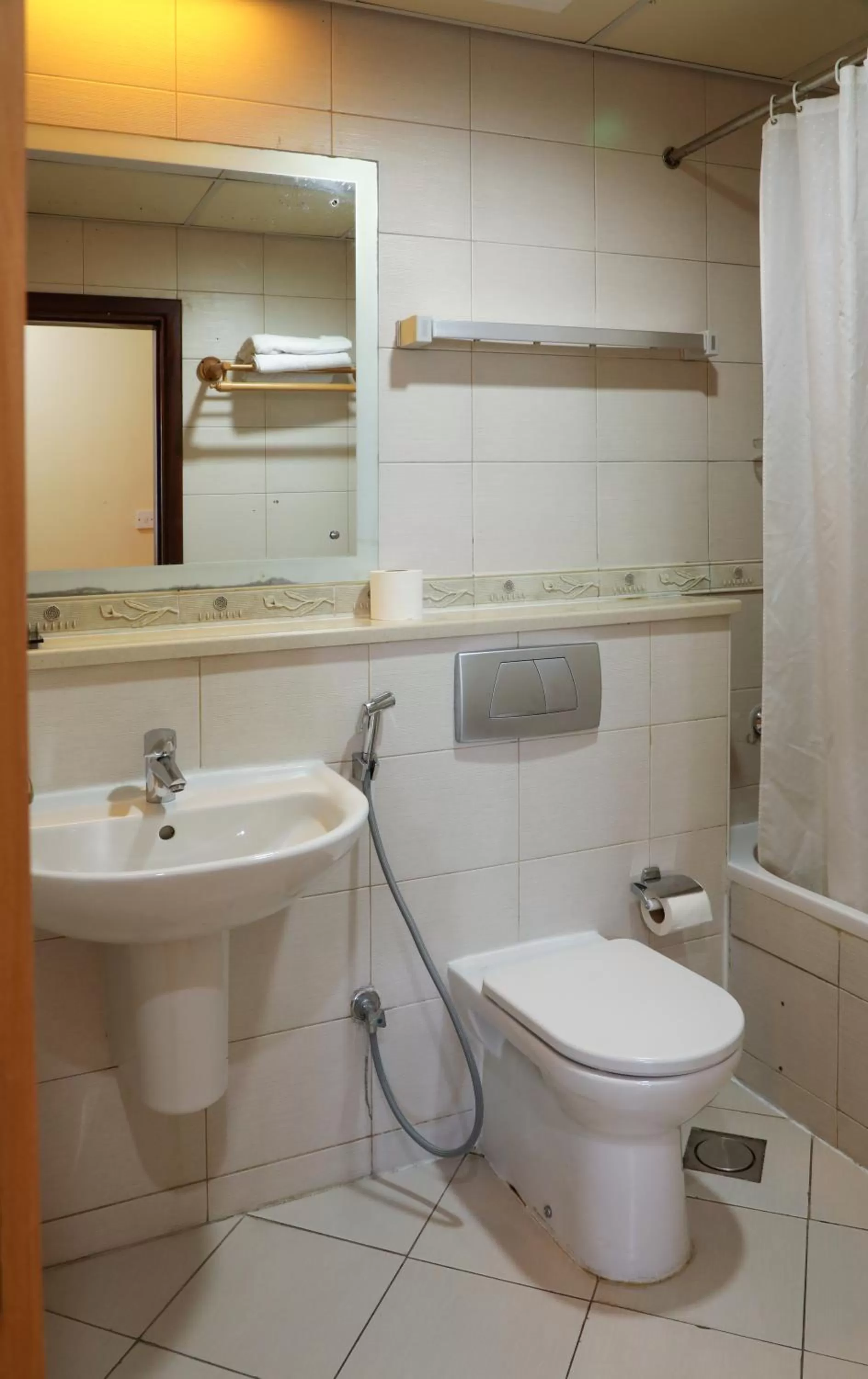 Bathroom in Wescott Plaza Hotel Apartments LLC Formerly West Zone Plaza Hotel Apts
