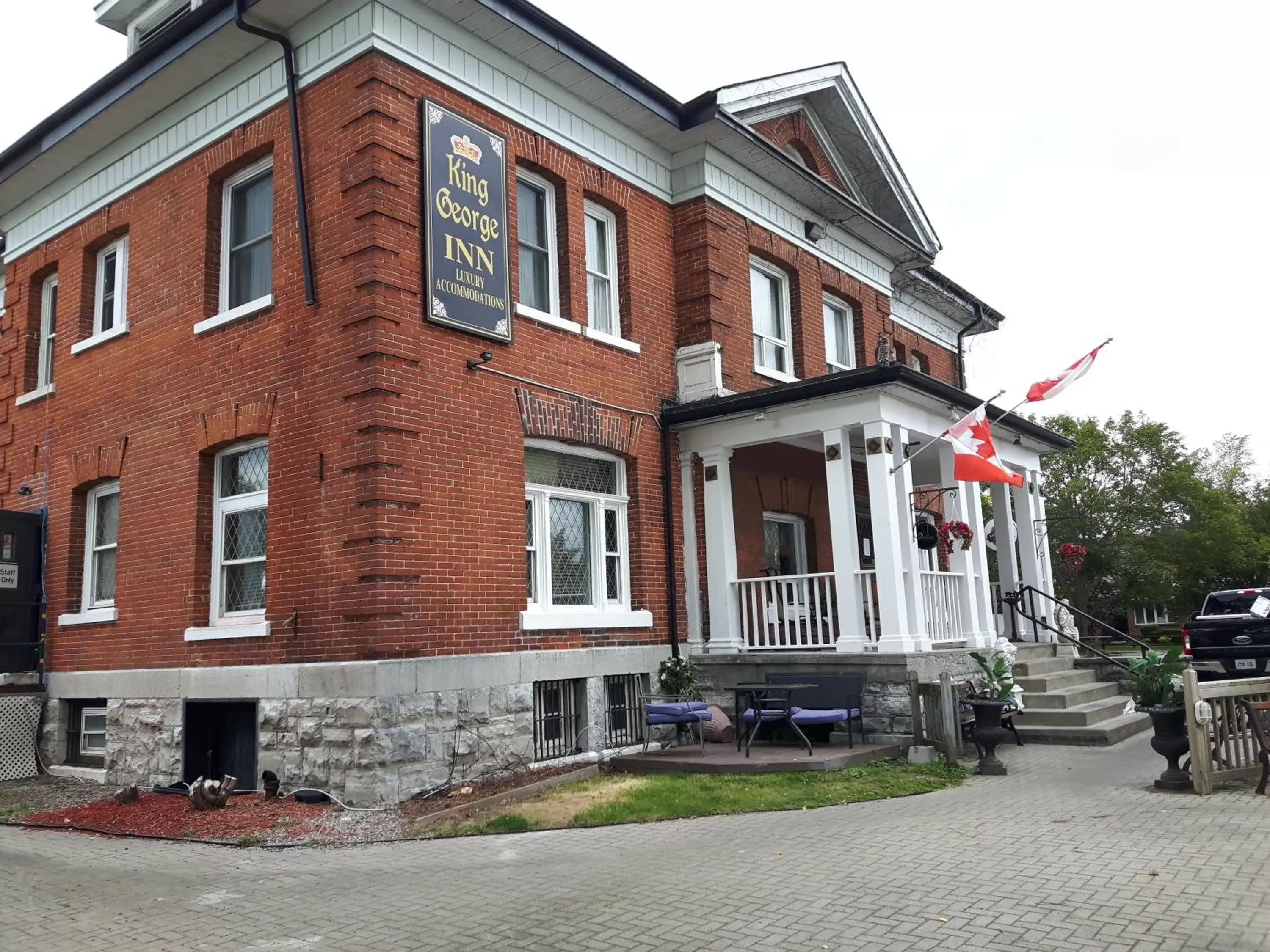 Property Building in The King George Inn