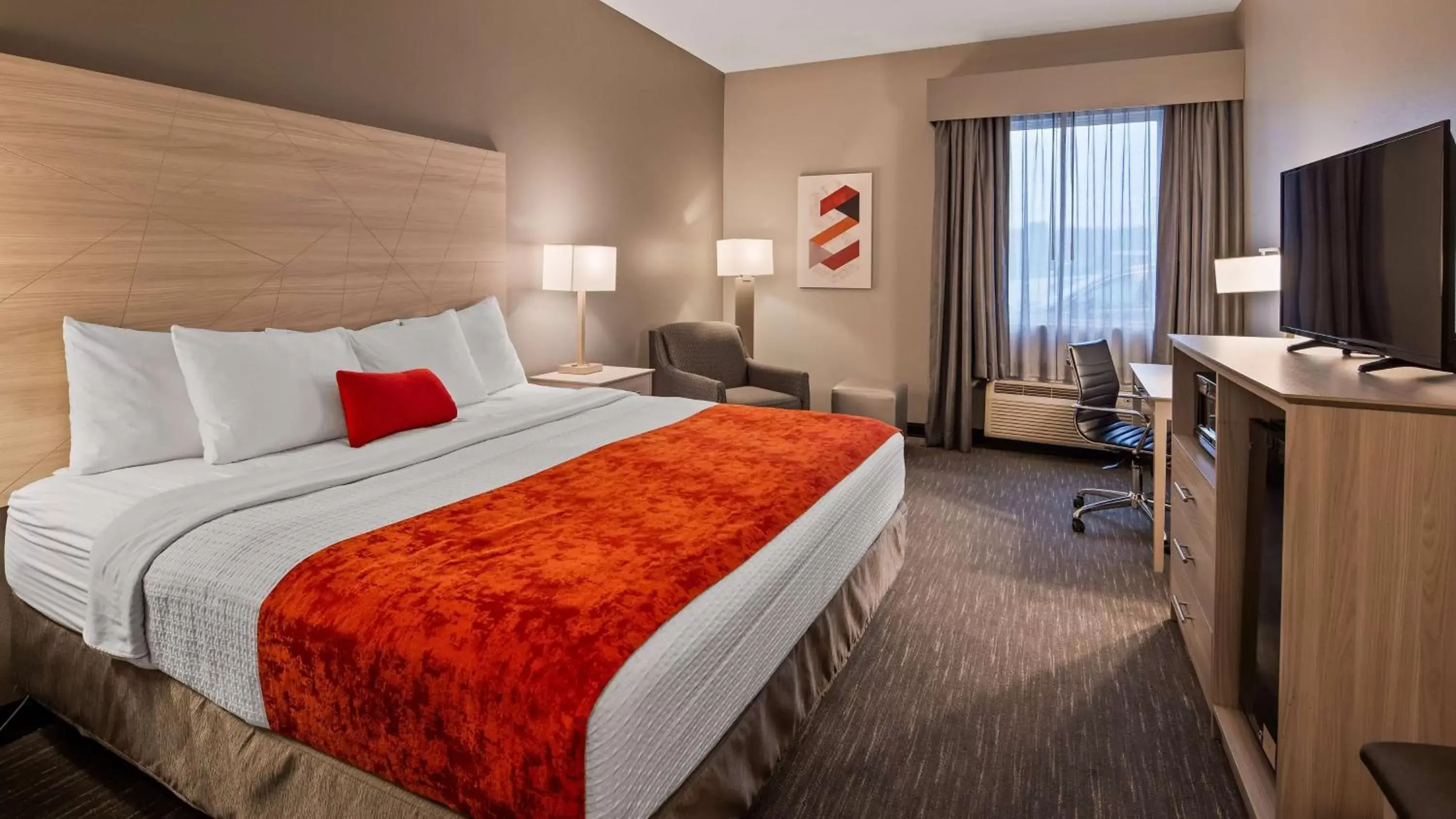 King Room with Bath Tub - Disability Access/Non-Smoking in Best Western Plus New Cumberland King Room with Bath Tub - Disability Access/Non-Smoking in Best Western Plus New Cumberland