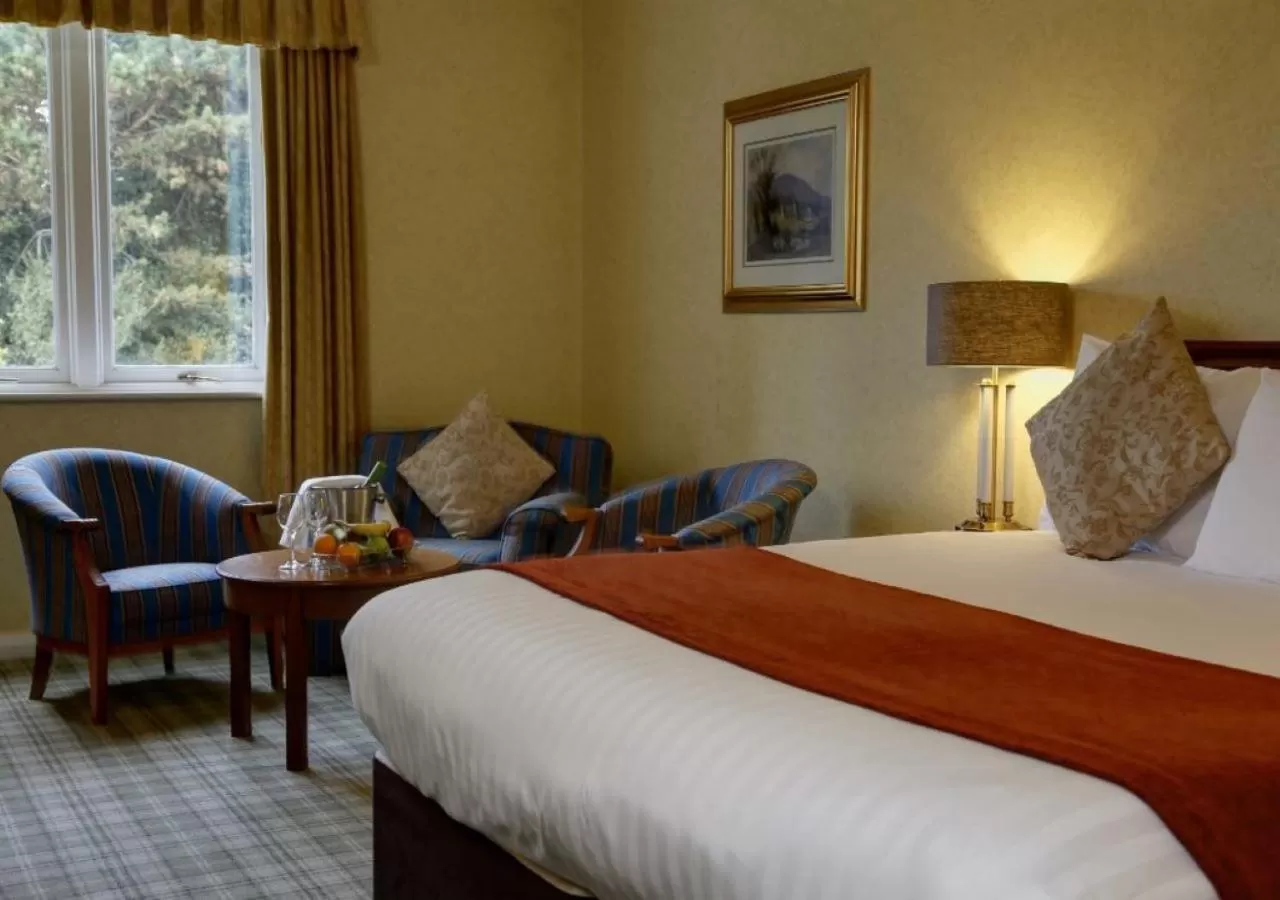 Bedroom, Bed in Mercure Sheffield Kenwood Hall & Spa