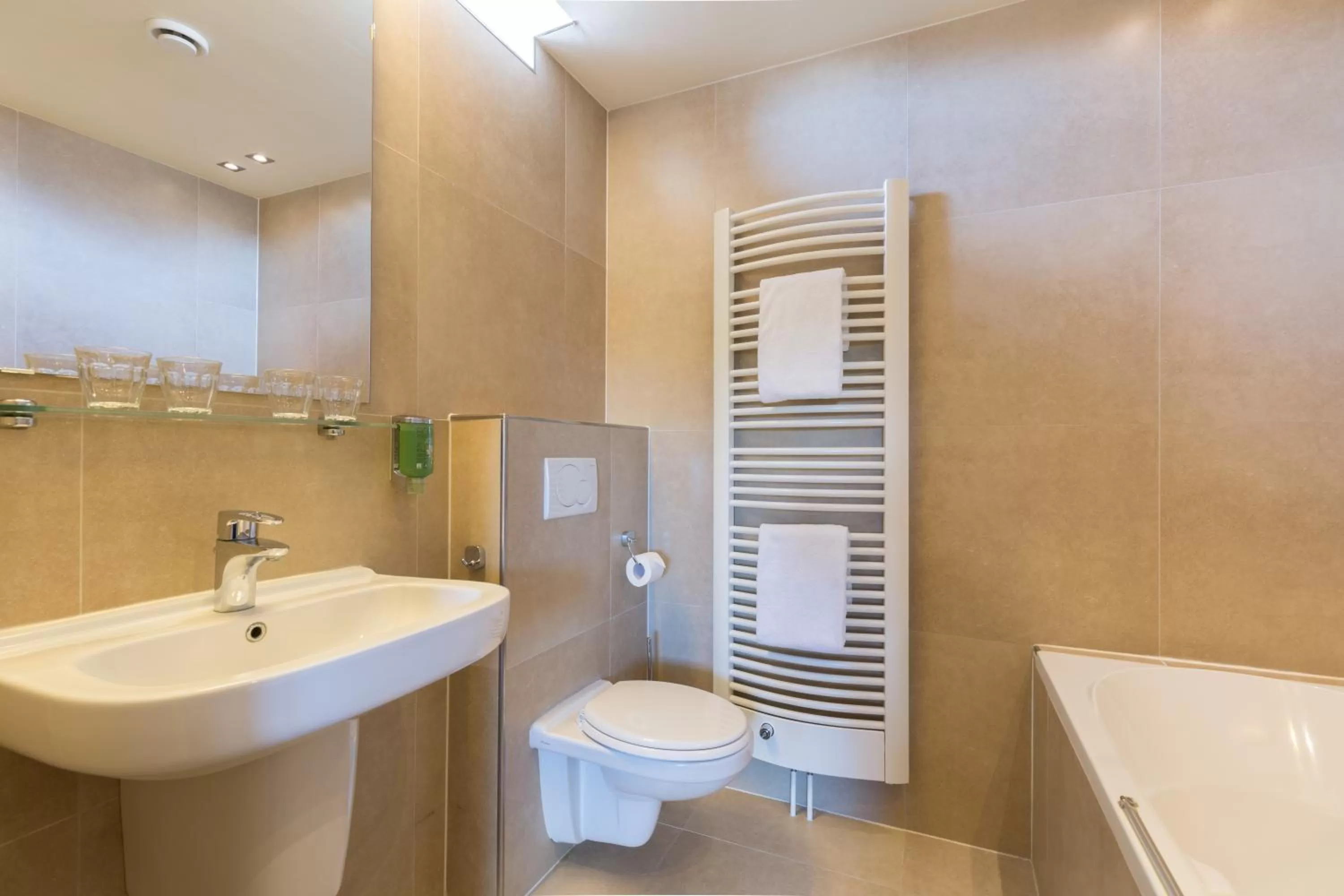 Toilet in Amrâth Hotel Bigarré