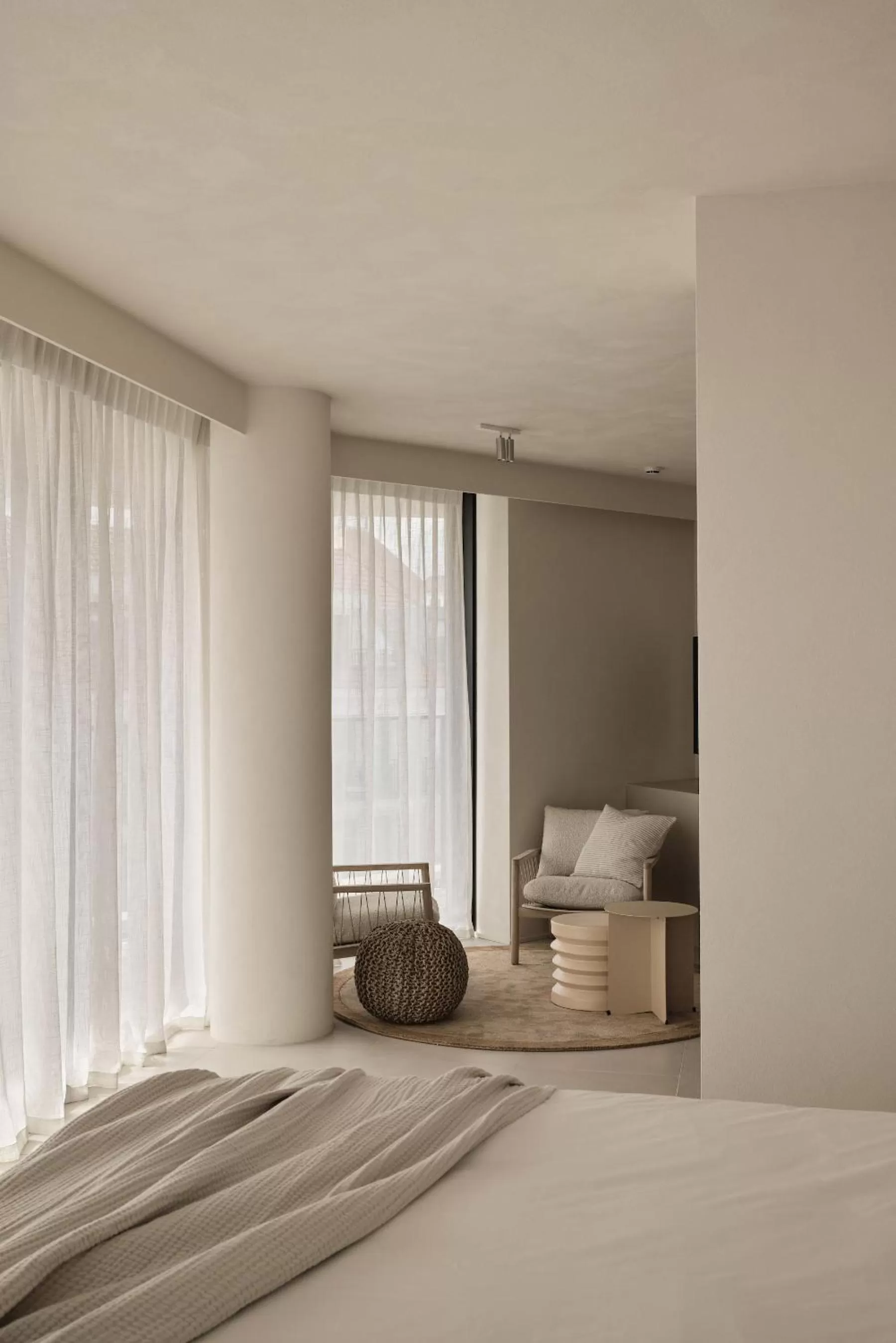 Seating area, Bed in Enso District Hotel