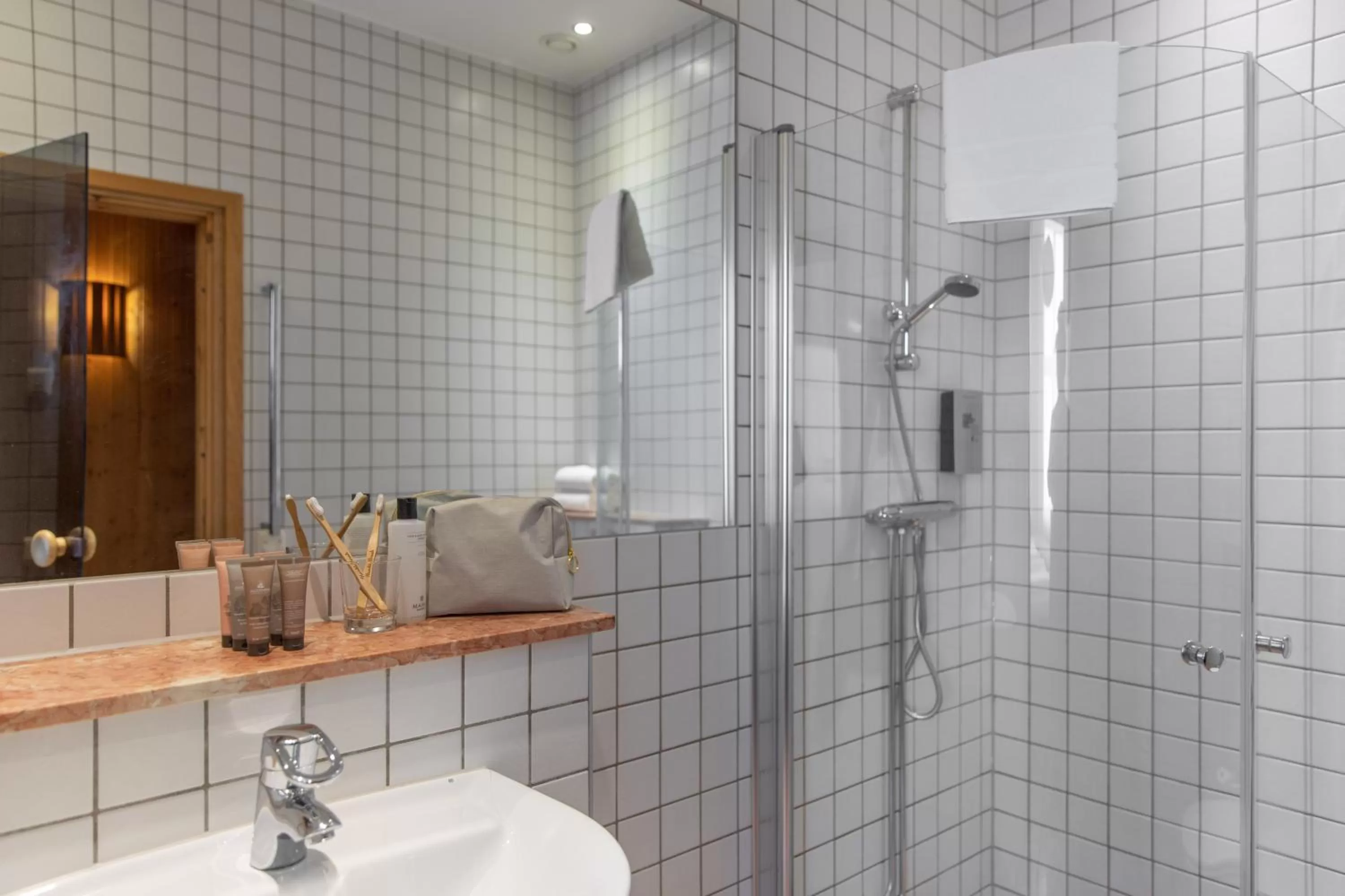 Bathroom in The More Hotel Mazetti