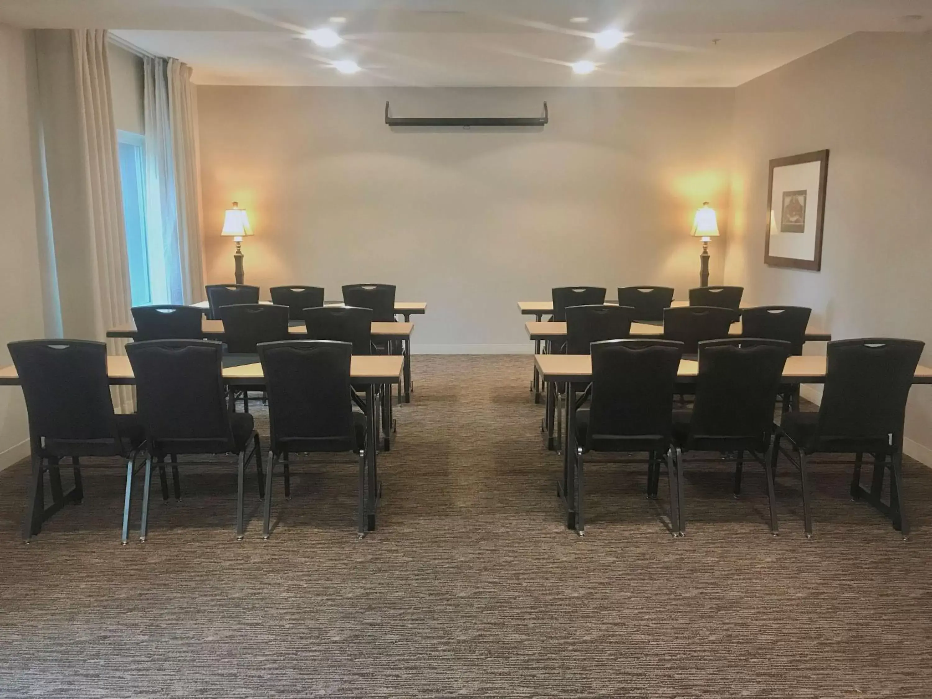 Meeting/conference room in DoubleTree by Hilton Bend