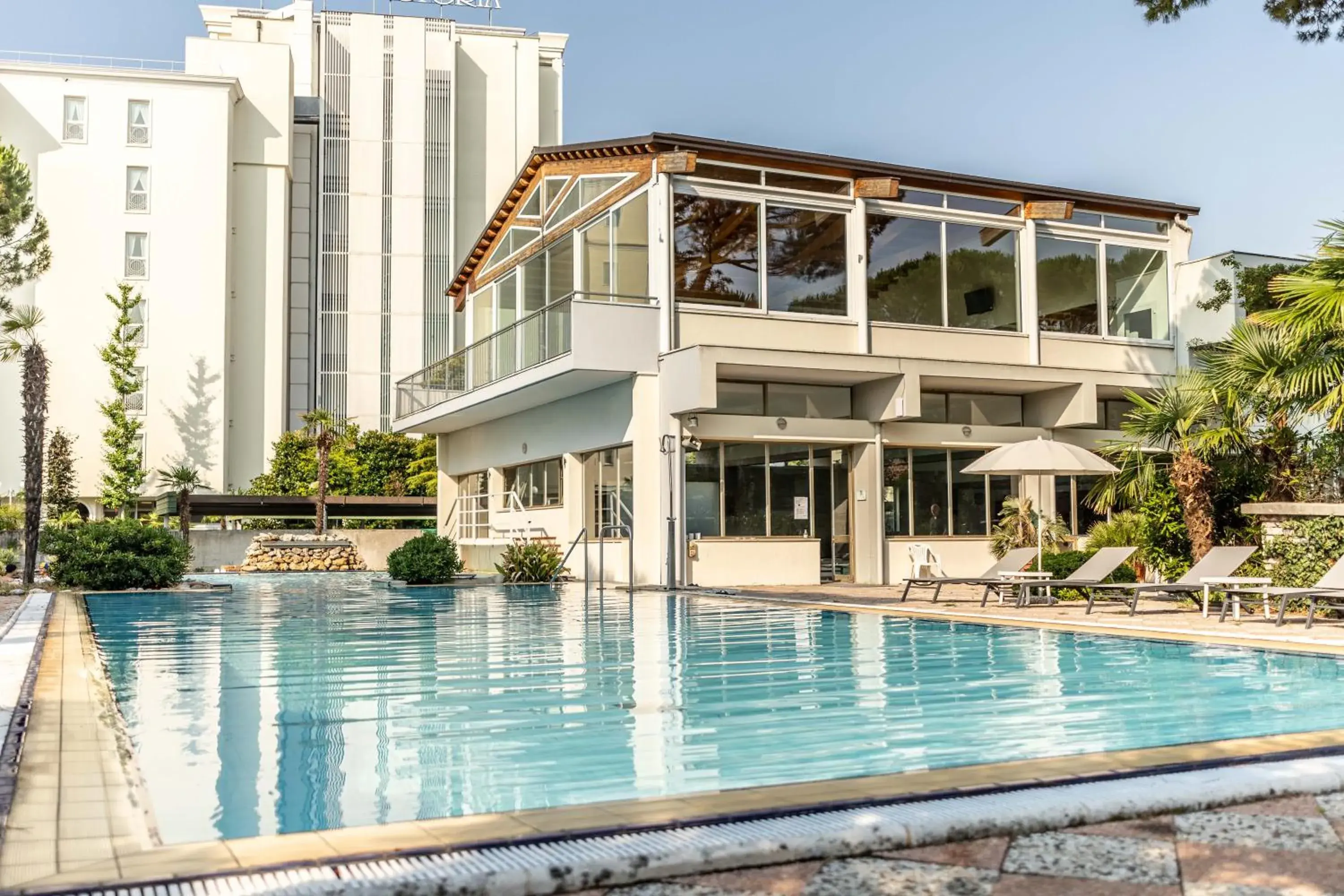 Pool view, Swimming Pool in Hotel Terme Milano