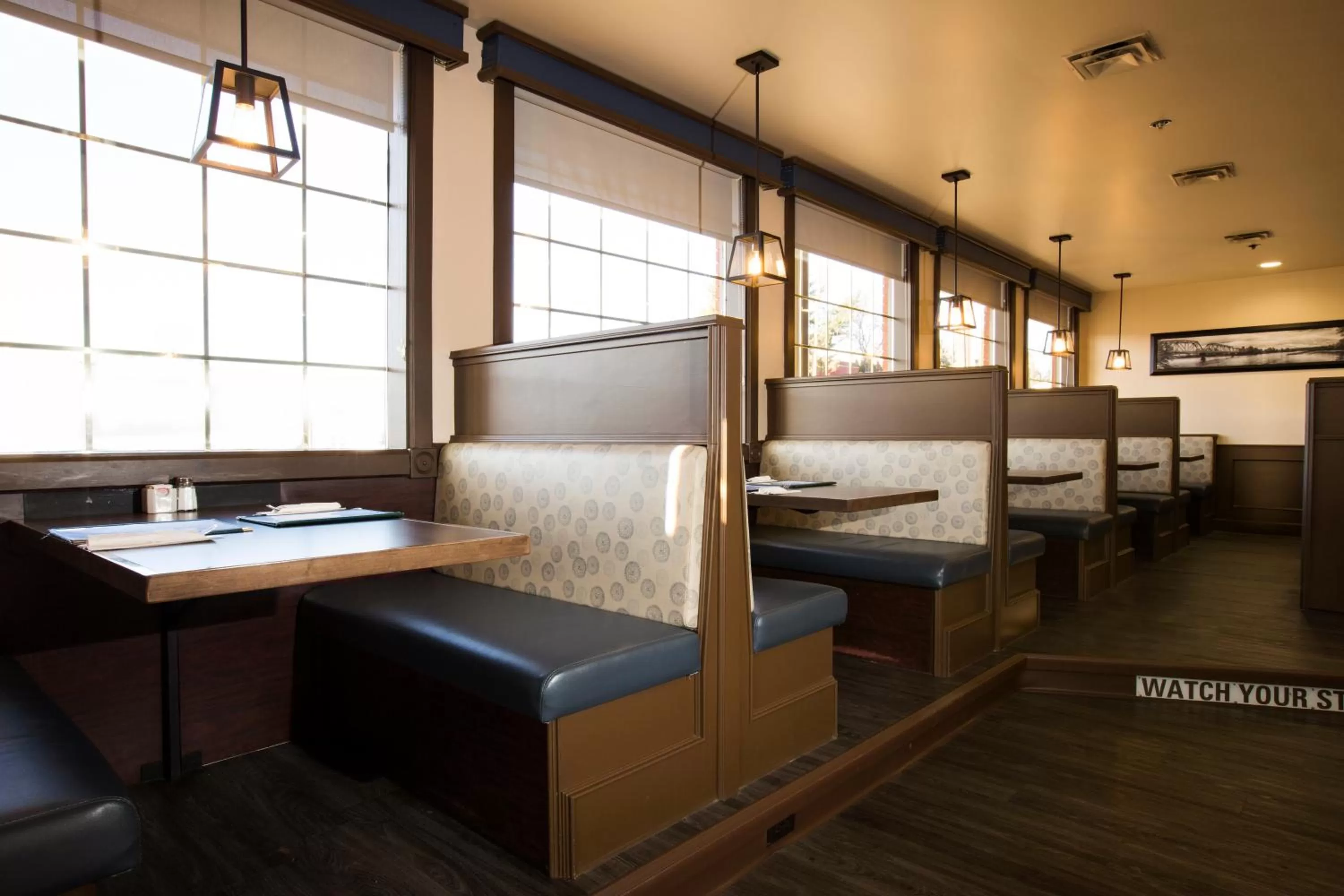 American breakfast, Bed in Tower Inn & Suites