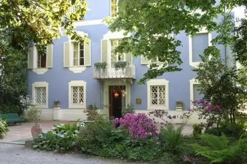 Facade/entrance, Property Building in Resort Dei Limoni