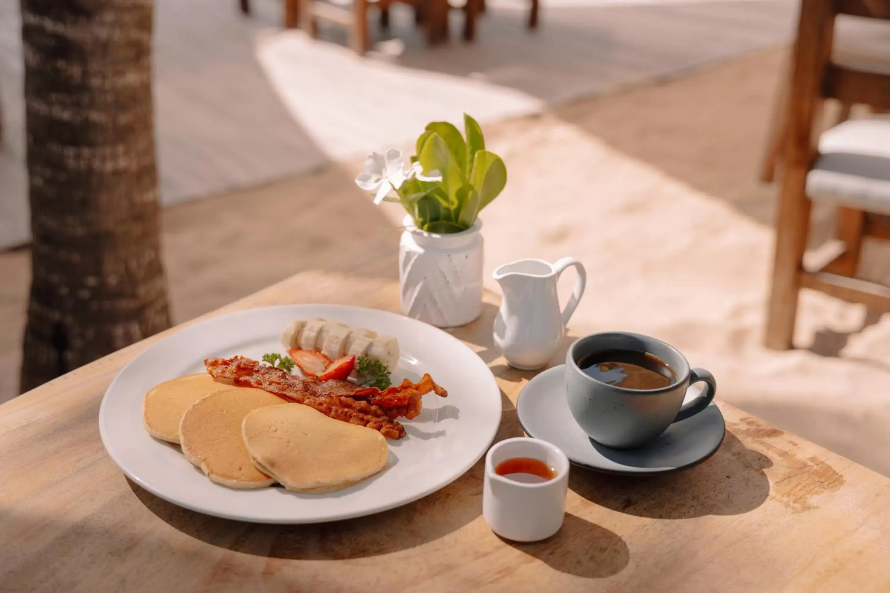 Breakfast in Petit Lafitte Beach Front Hotel & Bungalows Breakfast in Petit Lafitte Beach Front Hotel & Bungalows