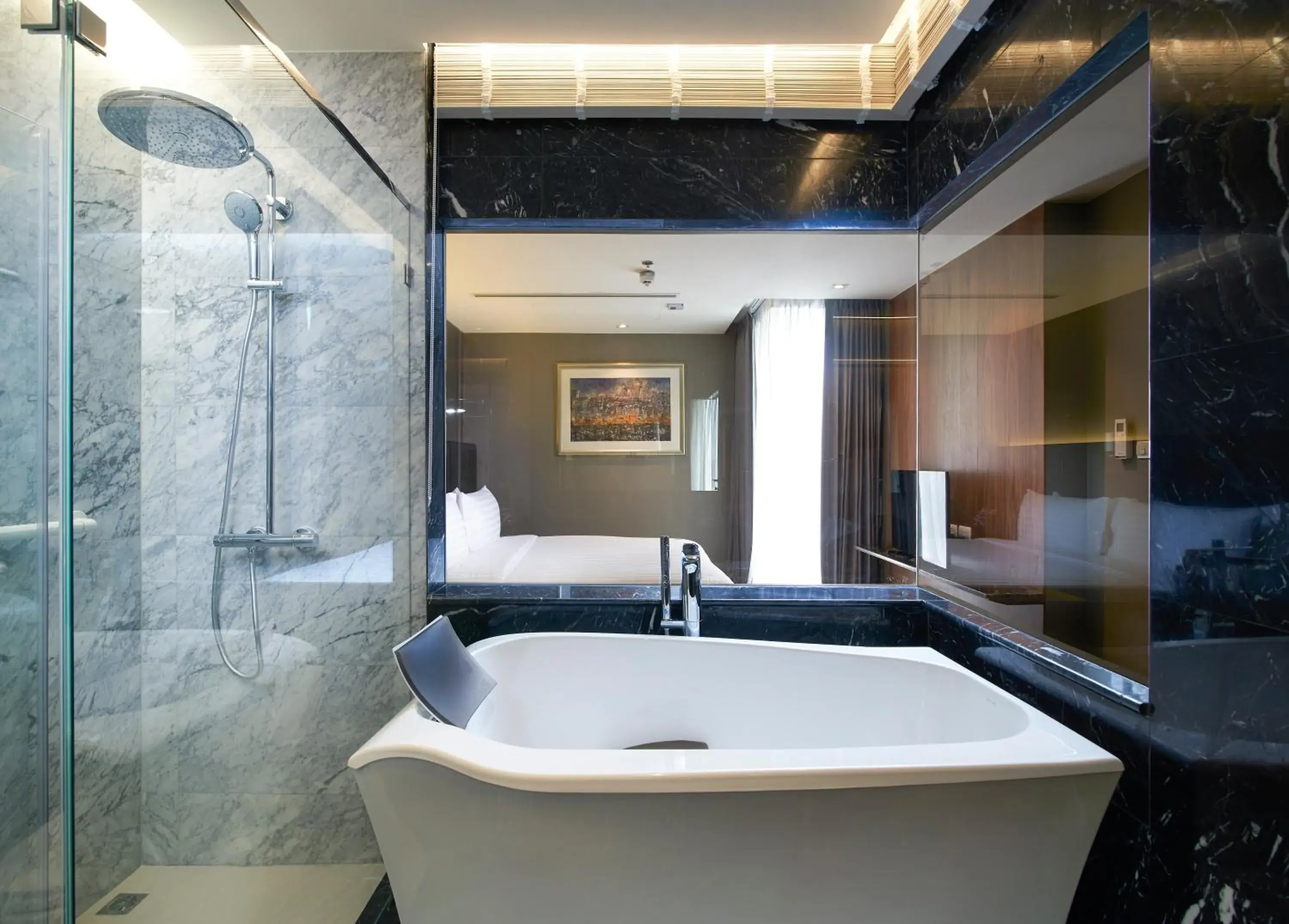 Shower, Bathroom in Amp Am House Bangkok Hotel