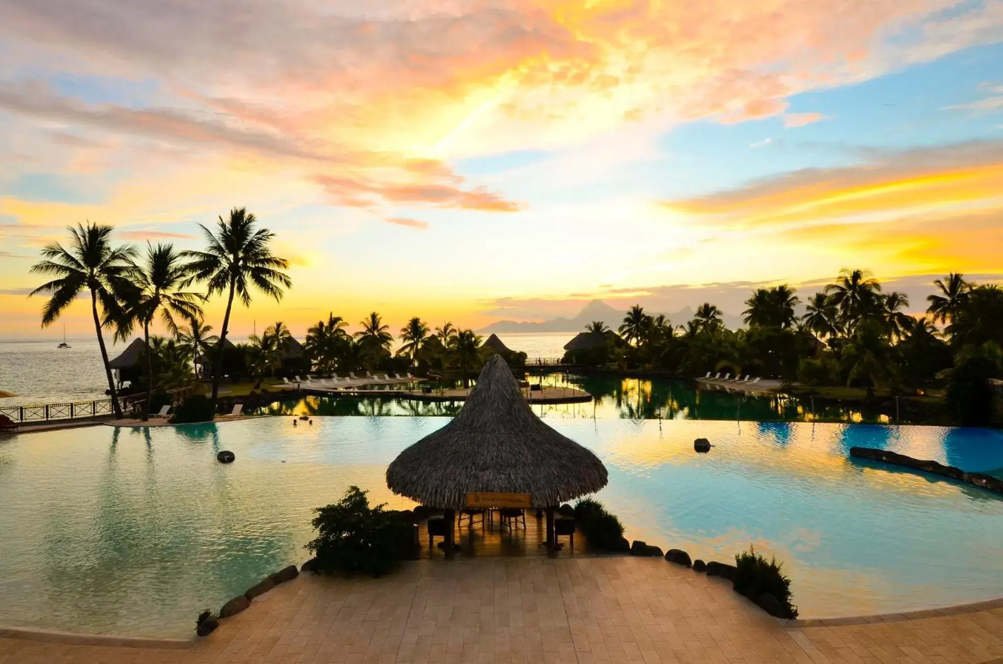 Swimming pool in InterContinental Tahiti Resort & Spa by IHG Swimming pool in InterContinental Tahiti Resort & Spa by IHG