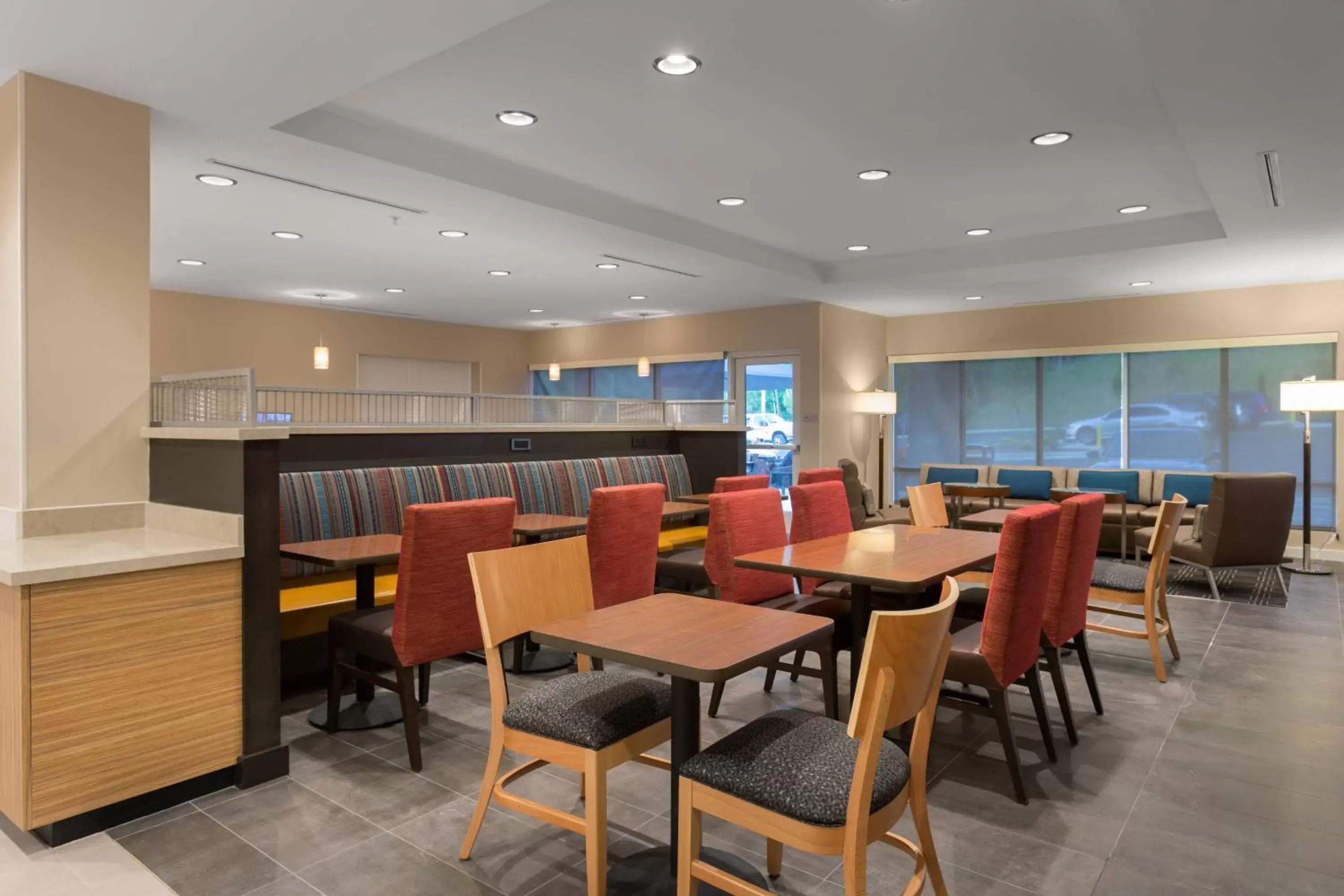 Lobby or reception, Restaurant/Places to Eat in TownePlace Suites Boone