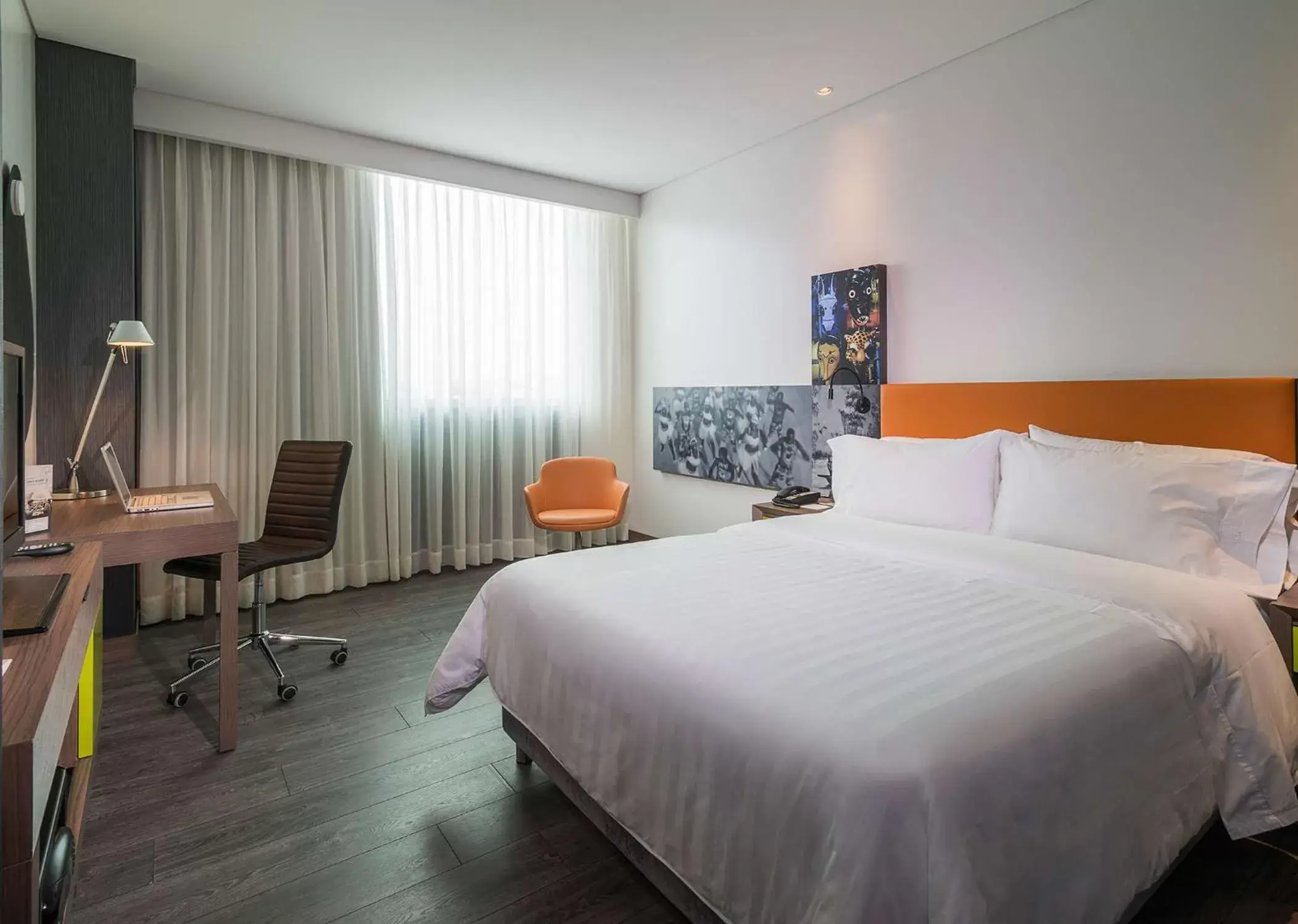 Bedroom, Bed in Hampton by Hilton Barranquilla