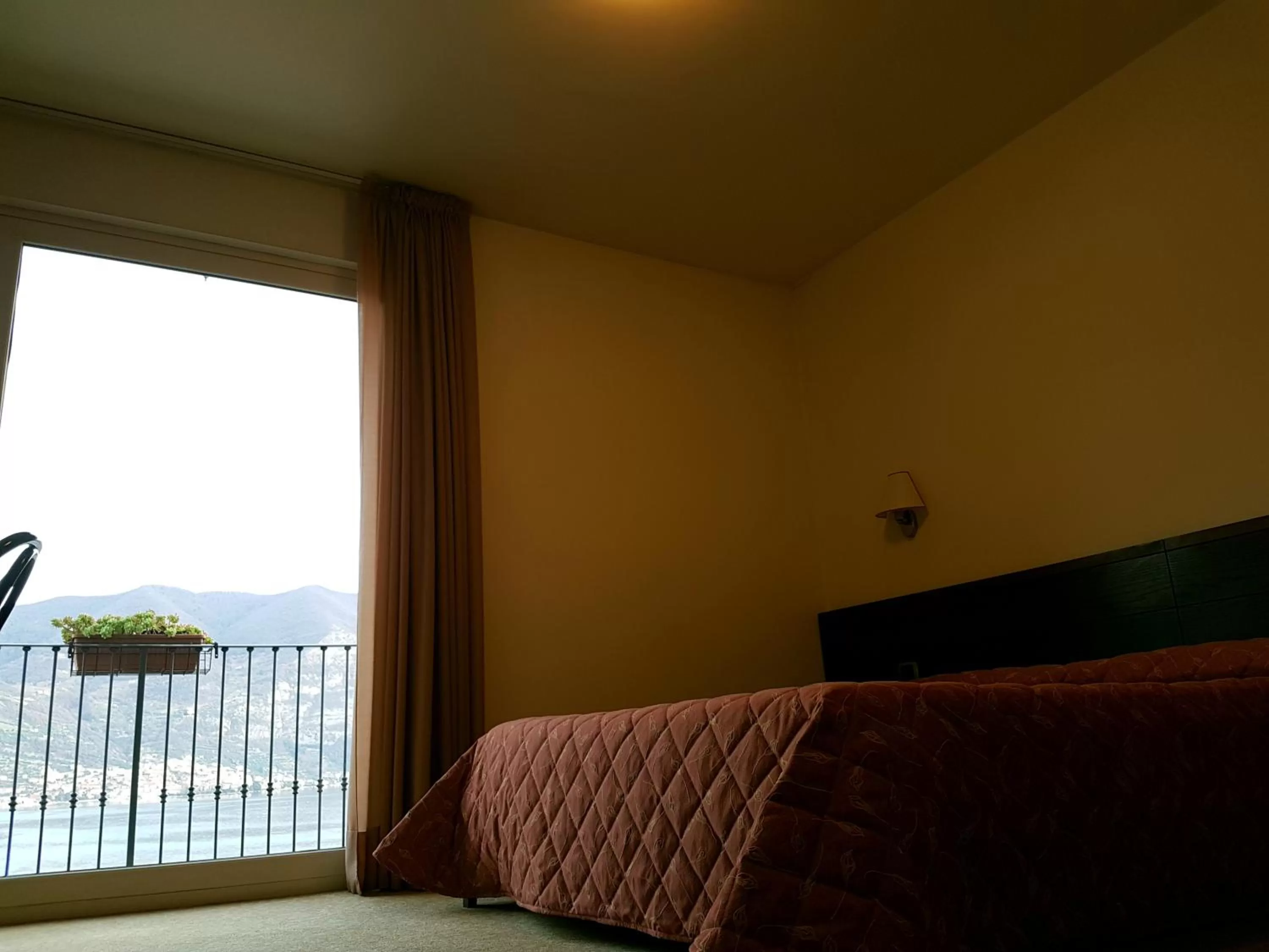 Bed in Locanda del Lago Rosmunda