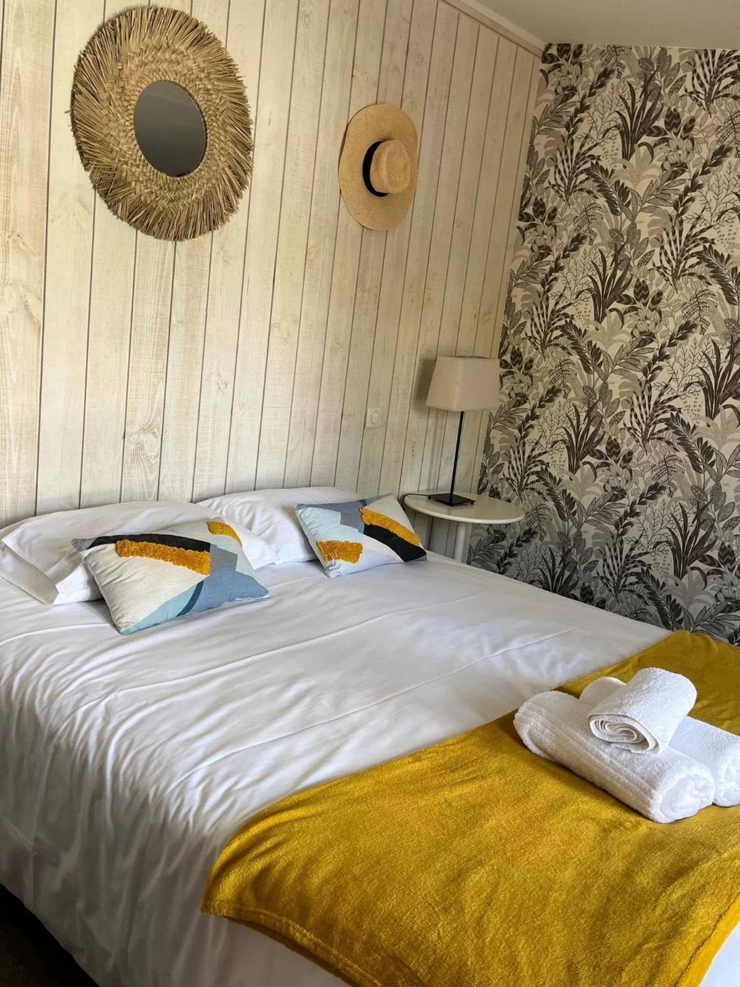 Photo of the whole room, Bed in Hôtel Le Grain de Sable