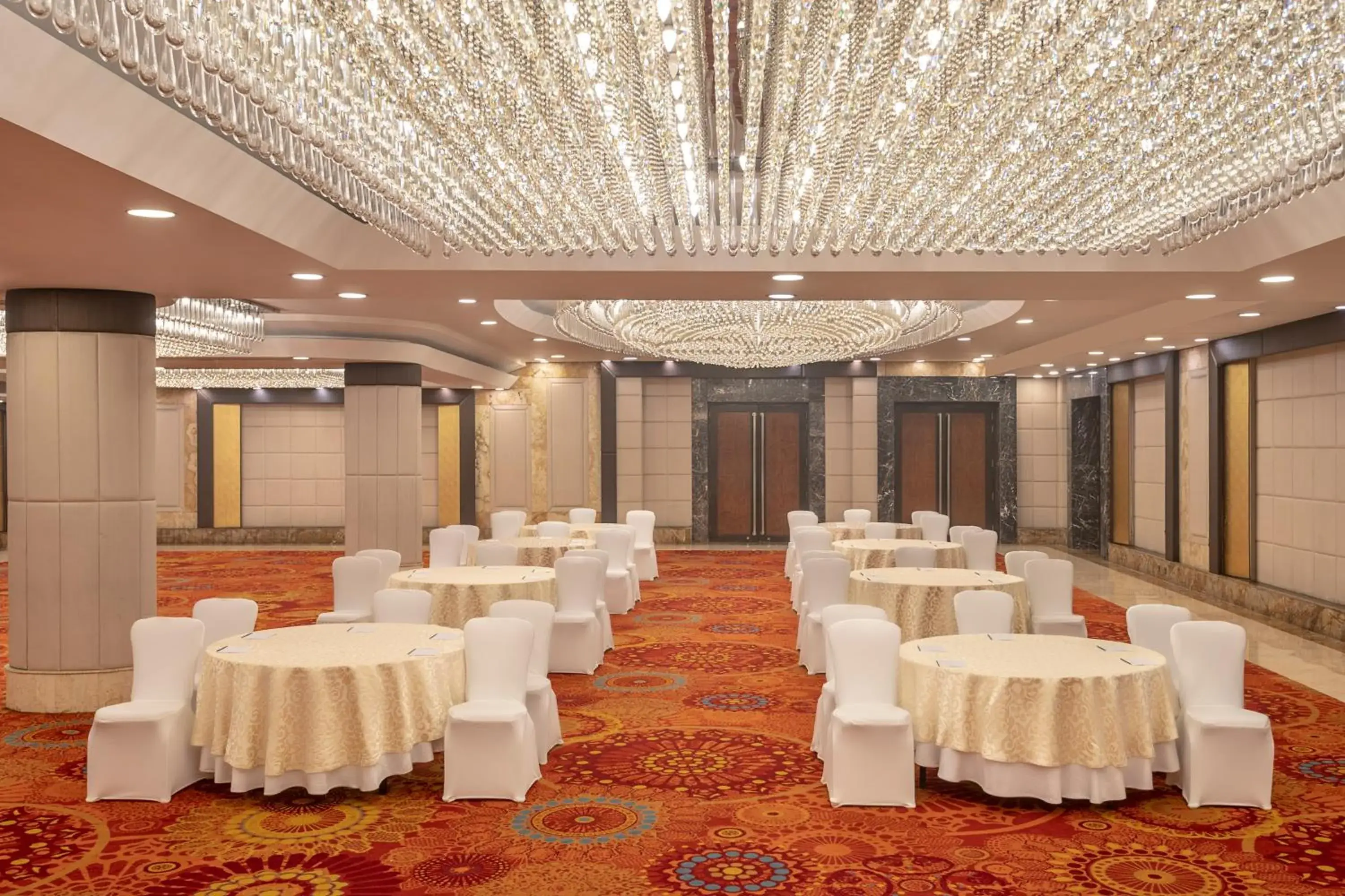 Business facilities, Banquet Facilities in Radisson Blu Kaushambi Delhi NCR